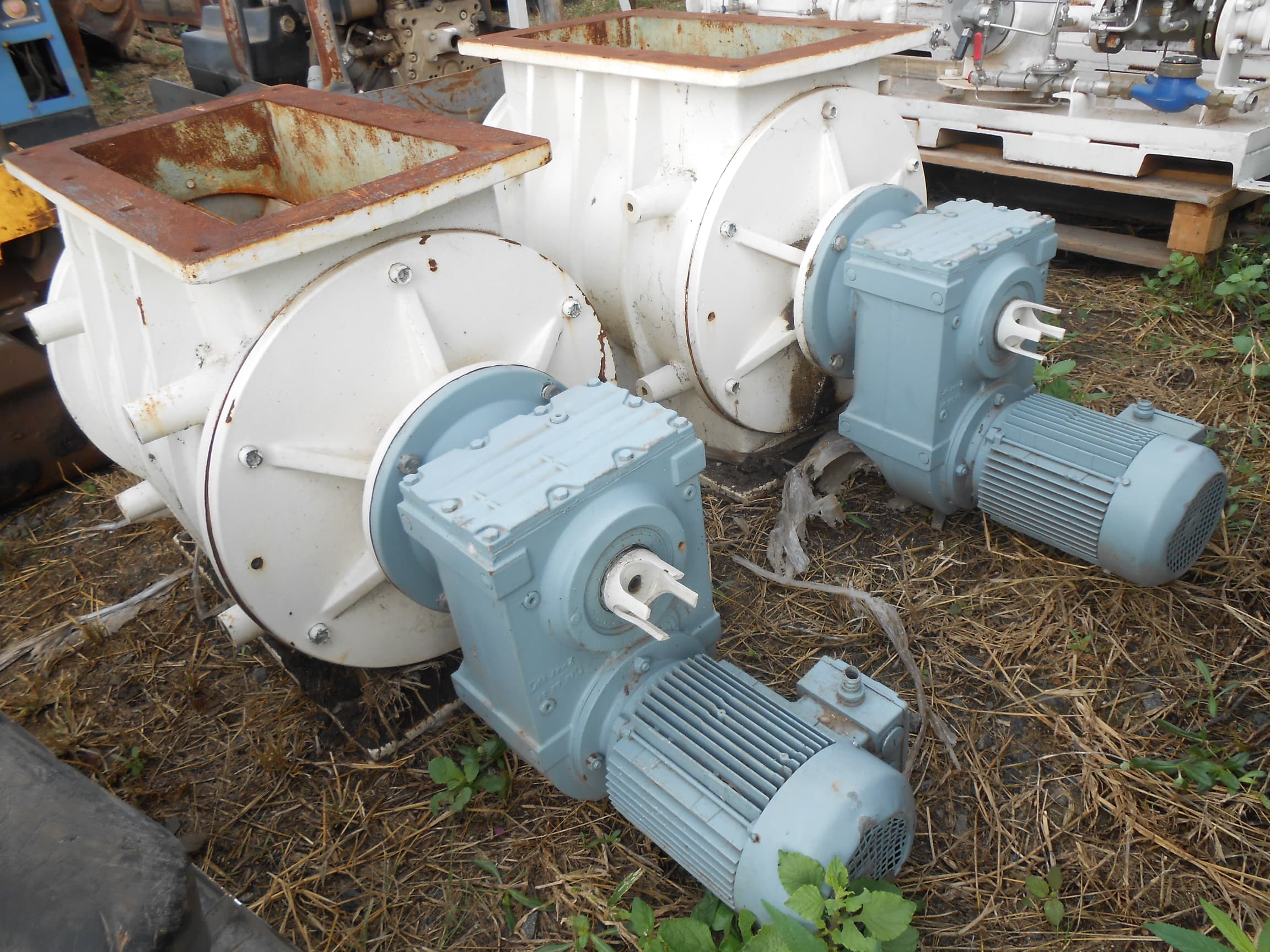 Concrete Spreader — image 2