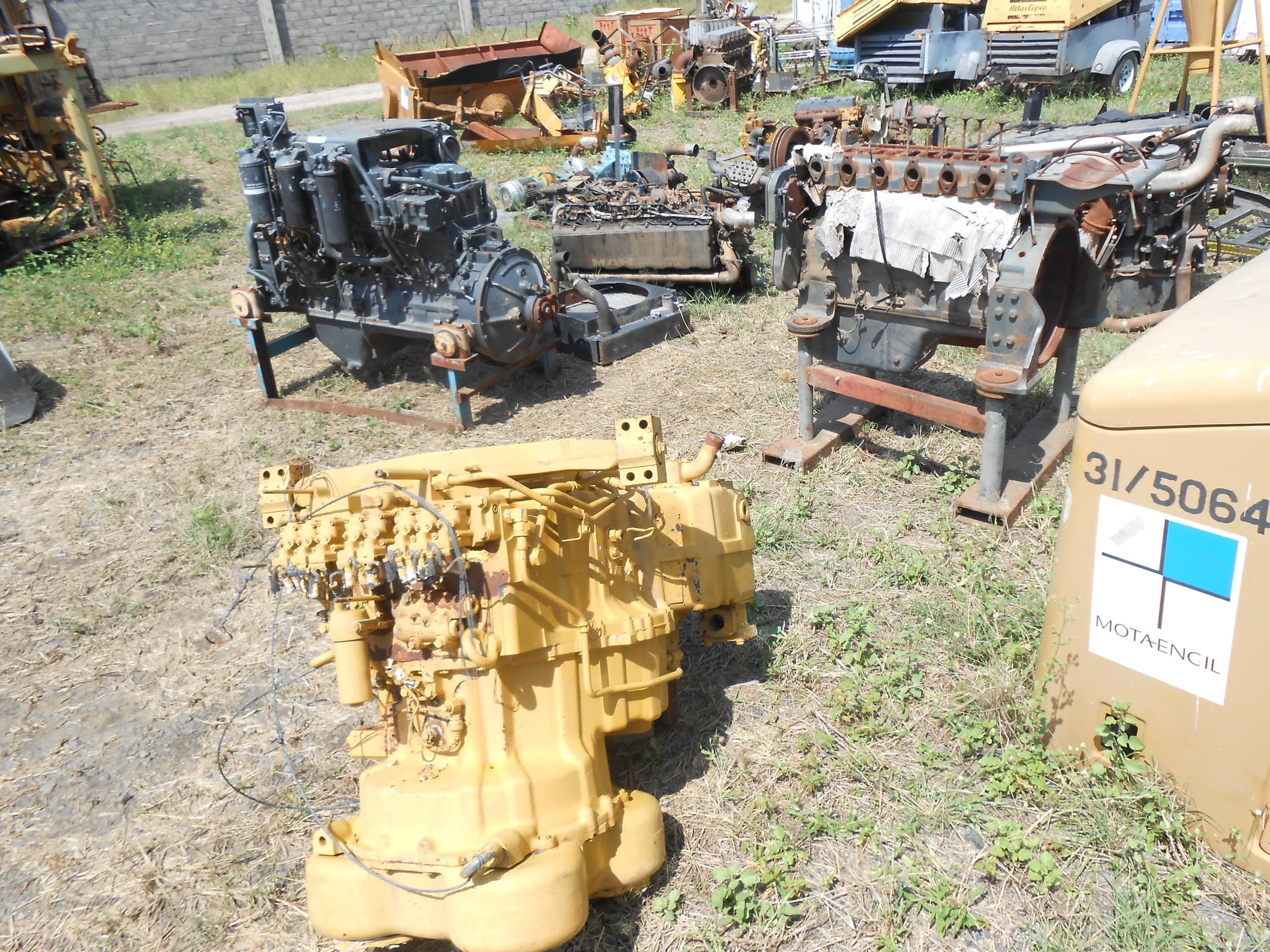 Engines and Gearbox Set