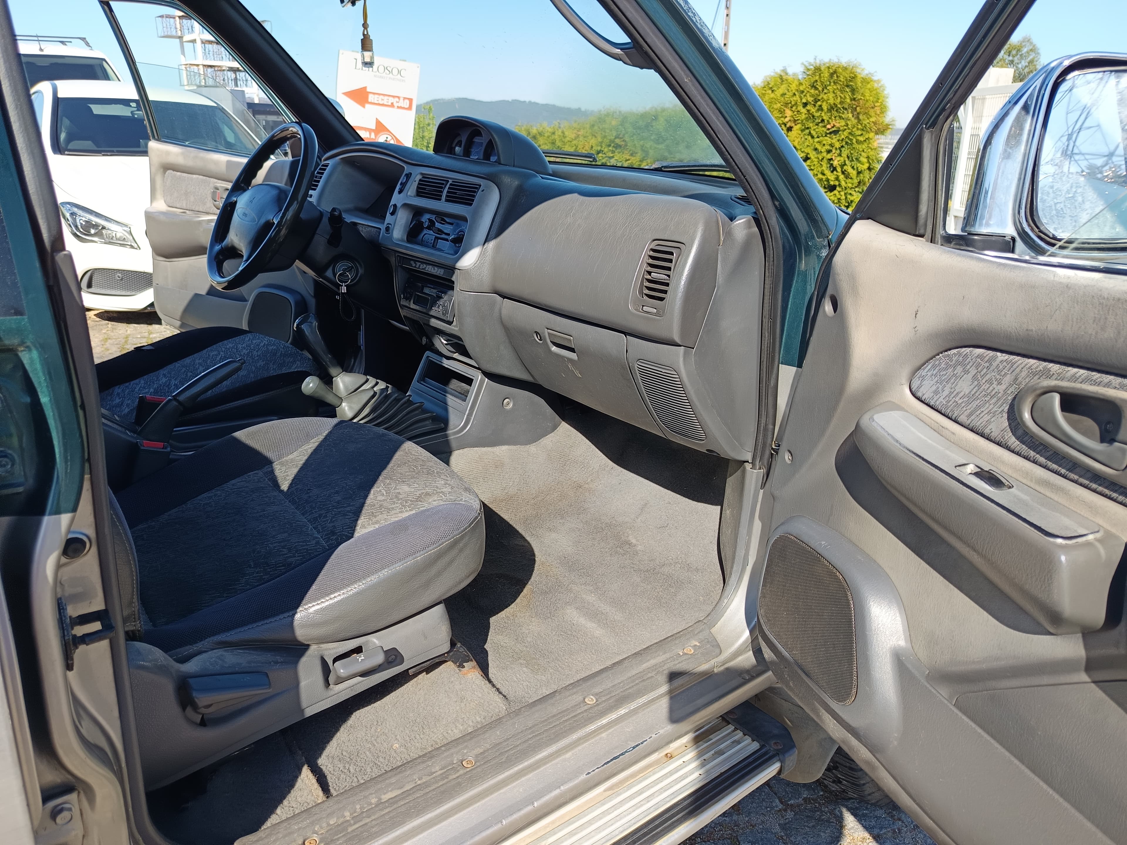 Mitsubishi L200 2.5 TDi 4WD · Ano 1997 — image 23