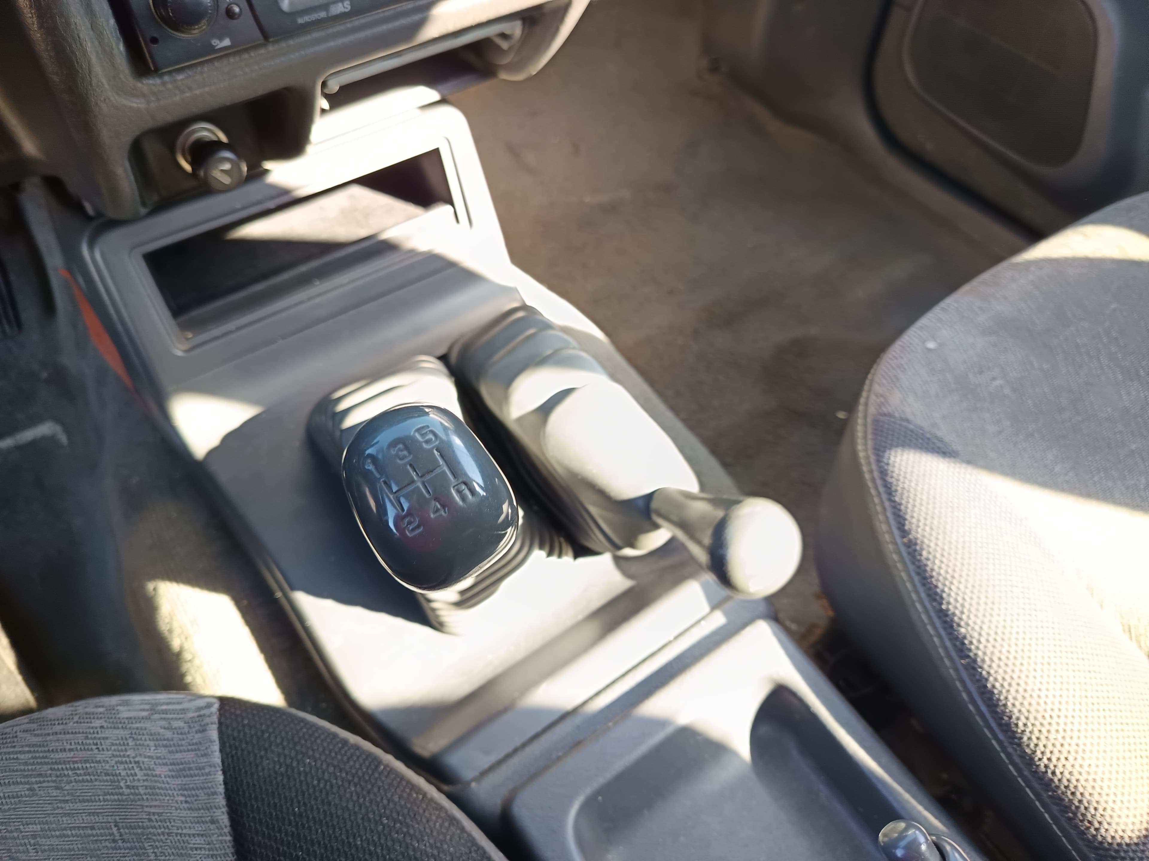 Mitsubishi L200 2.5 TDi 4WD · Ano 1997 — image 38