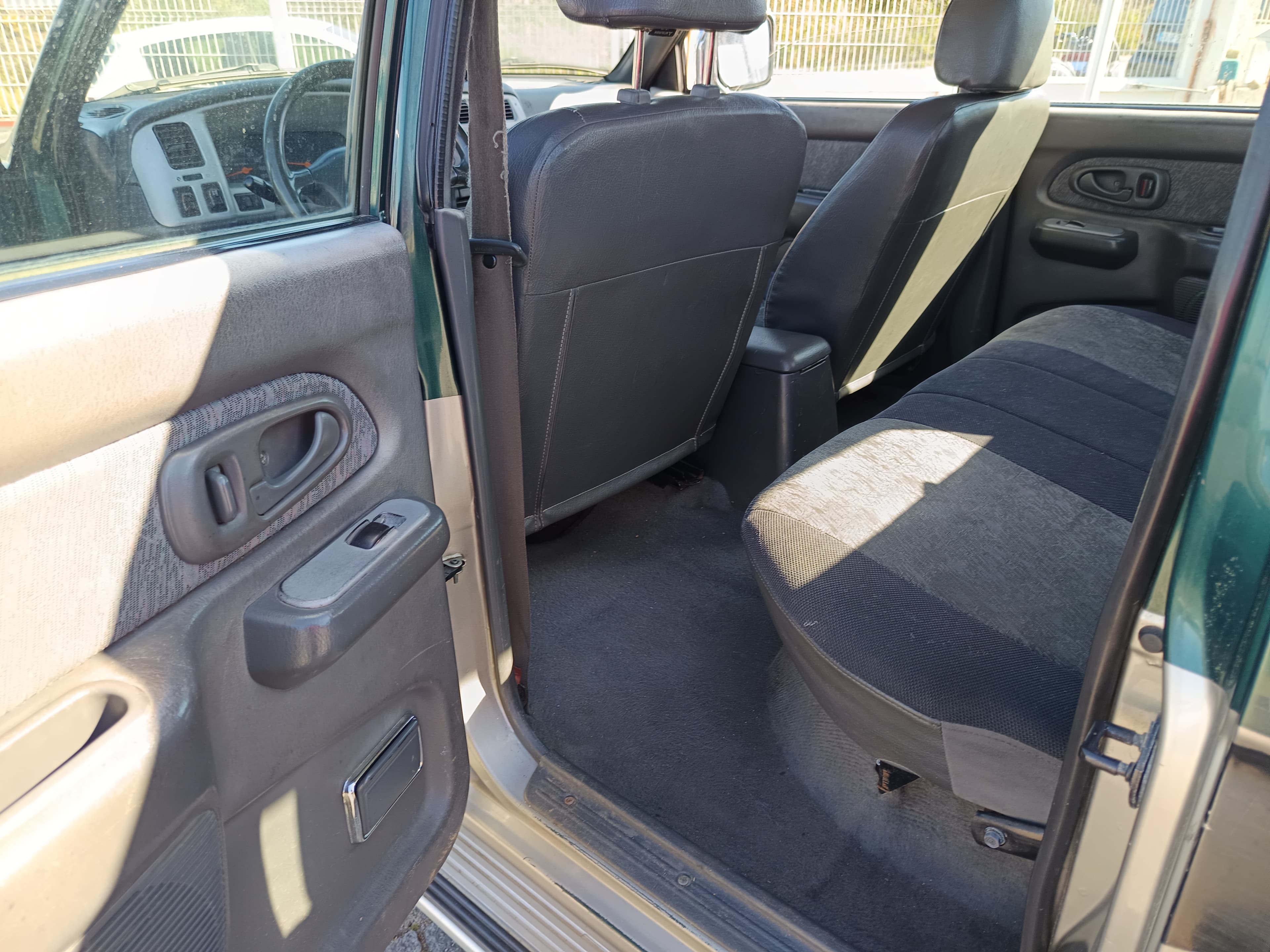 Mitsubishi L200 2.5 TDi 4WD · Ano 1997 — image 37