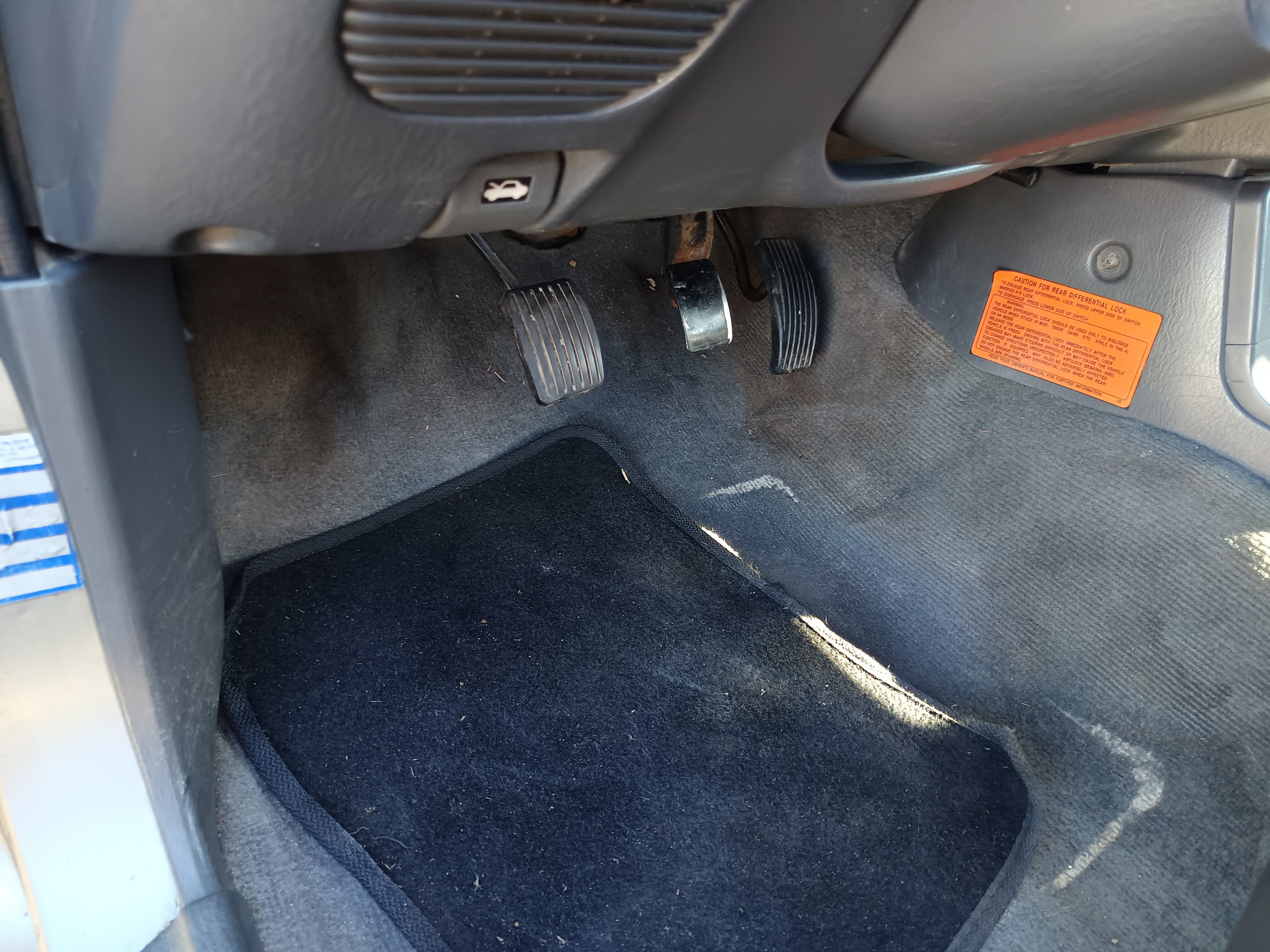 Mitsubishi L200 2.5 TDi 4WD · Ano 1997 — image 33