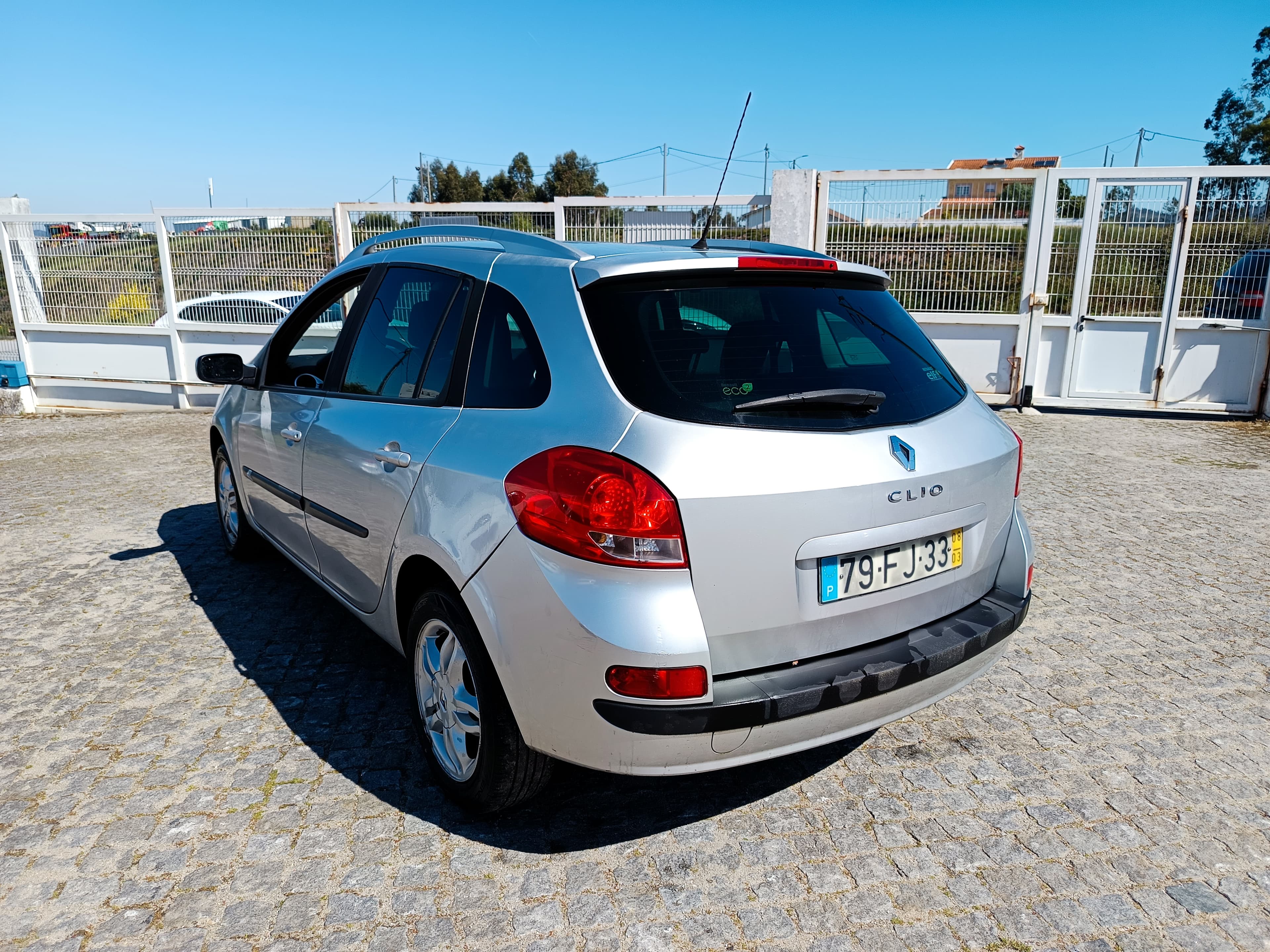 Renault Clio 1.5 dCi · Ano 2008 — imagem 5