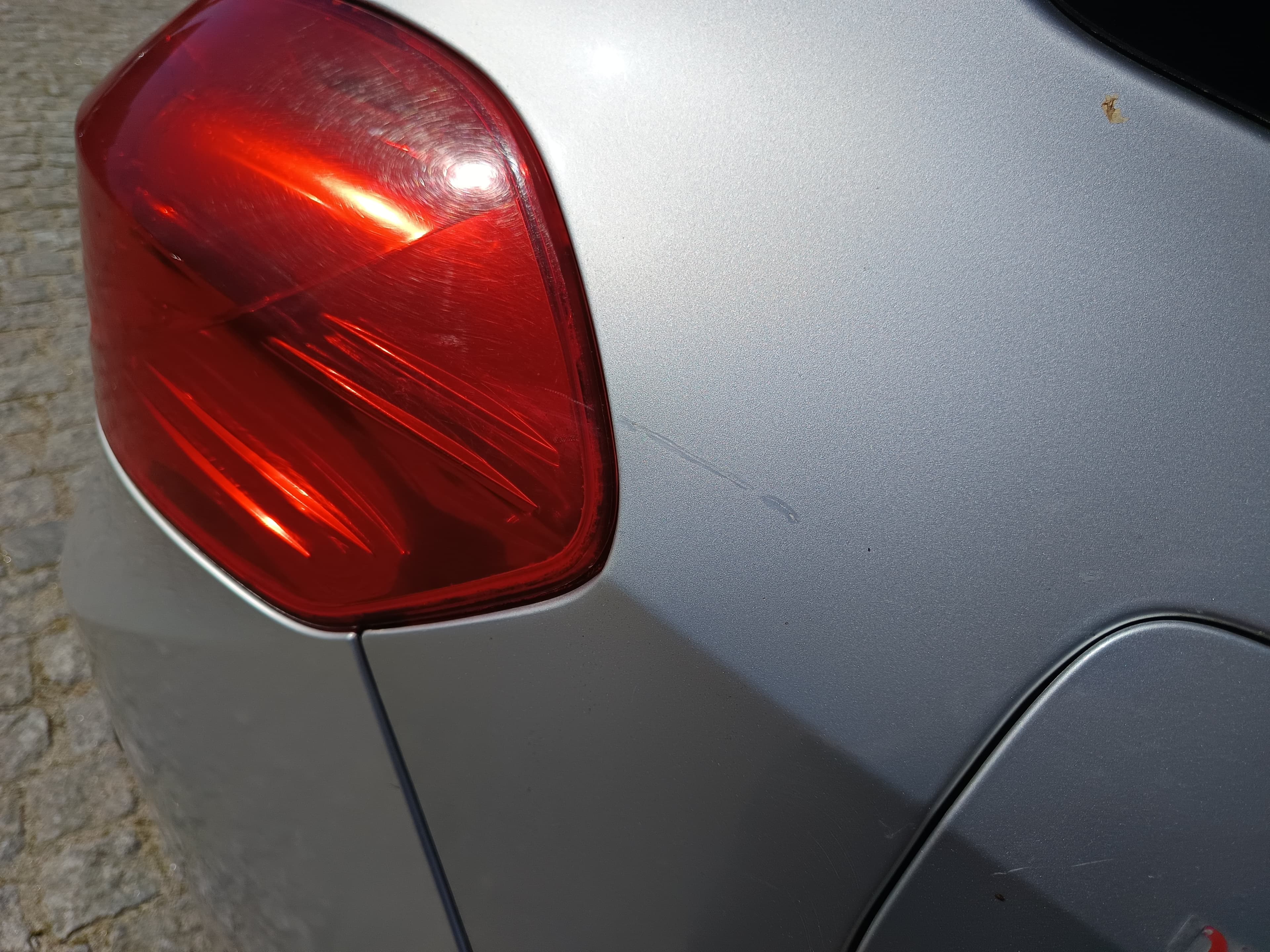 Renault Clio 1.5 dCi · Ano 2008 — imagem 10