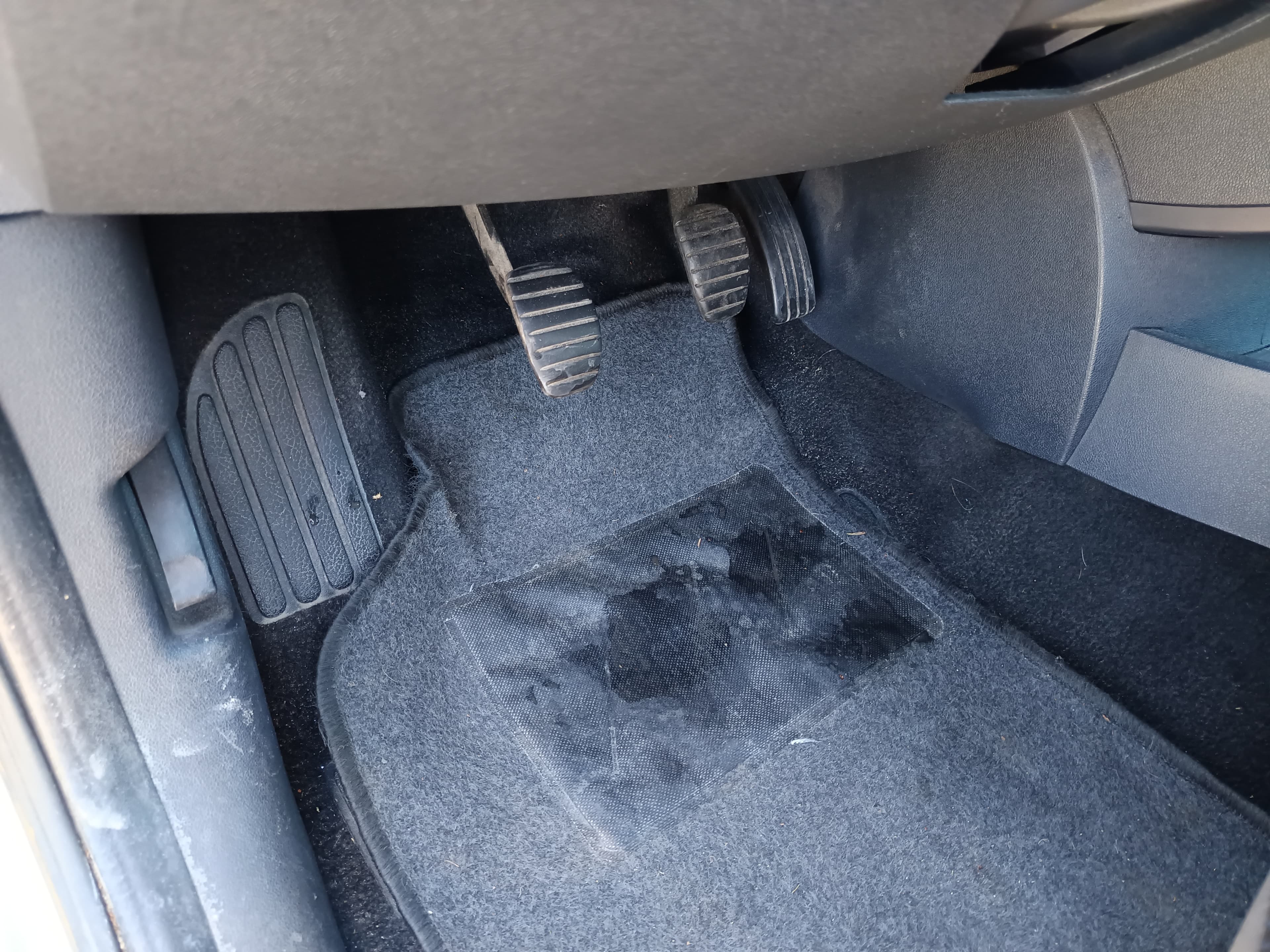 Renault Clio 1.5 dCi · Ano 2008 — imagem 35