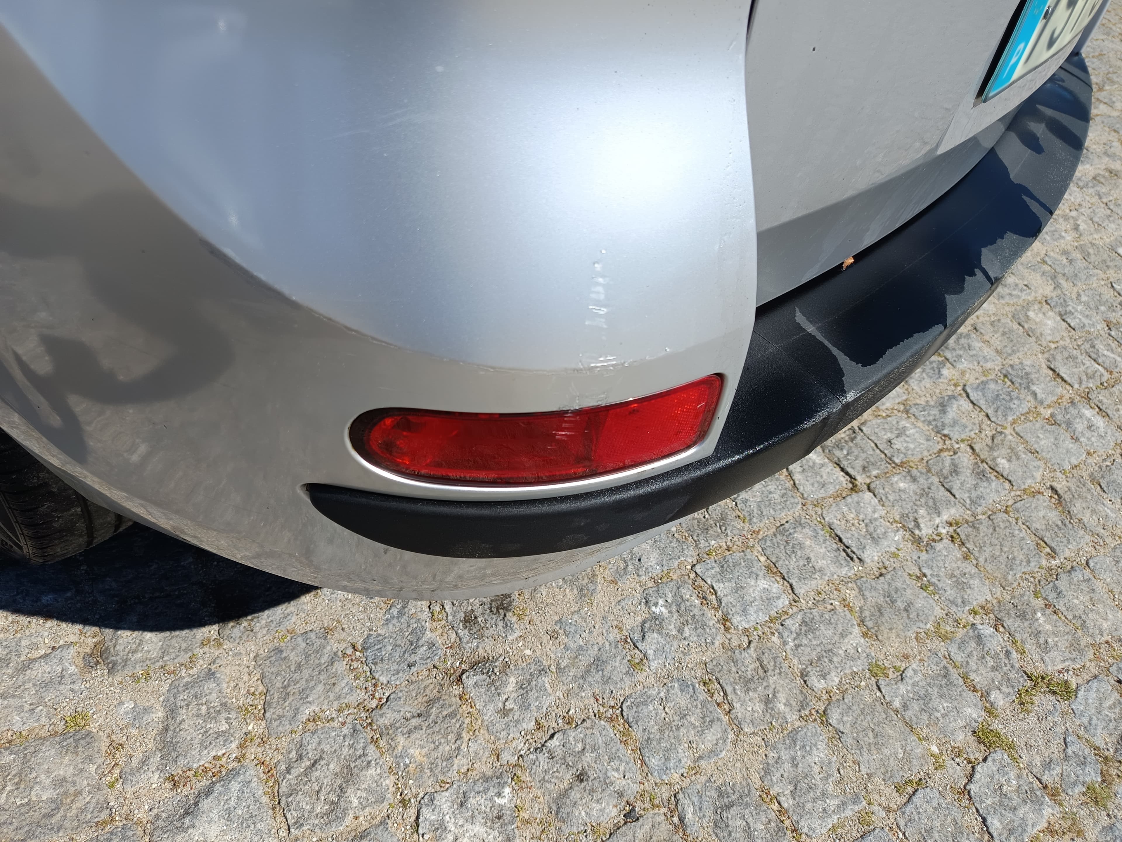 Renault Clio 1.5 dCi · Ano 2008 — imagem 16