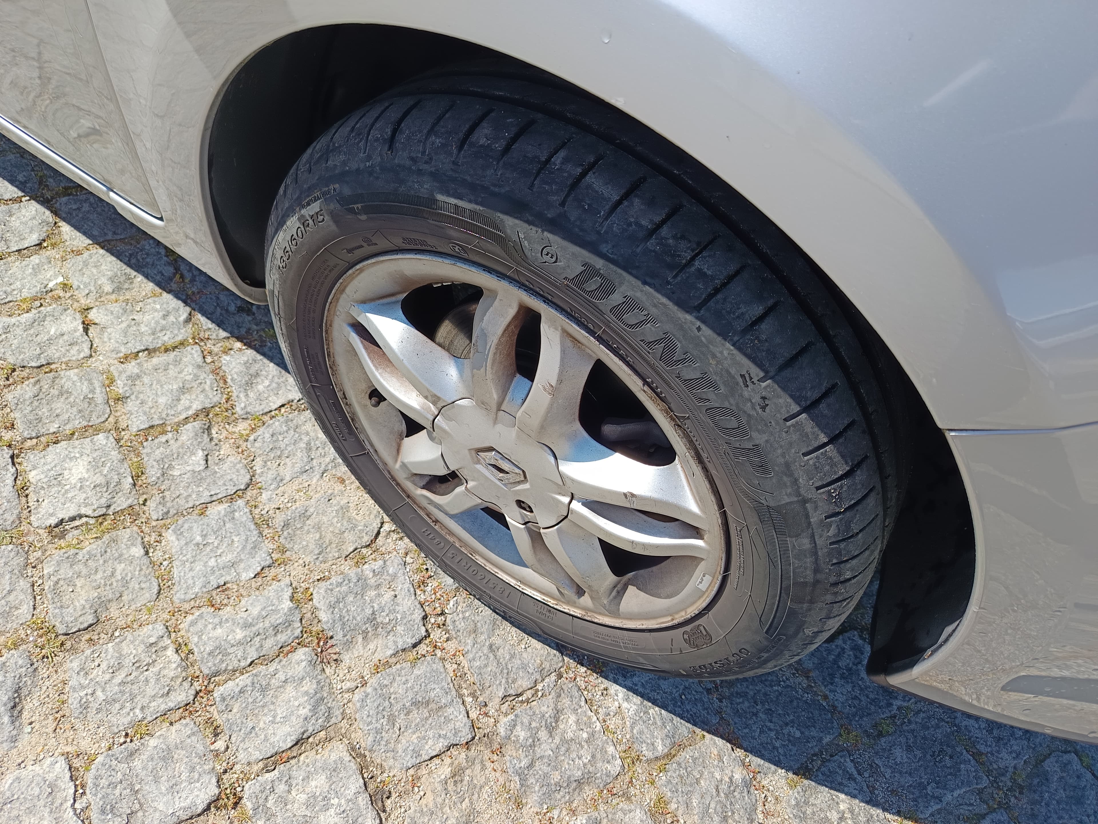 Renault Clio 1.5 dCi · Ano 2008 — imagem 13