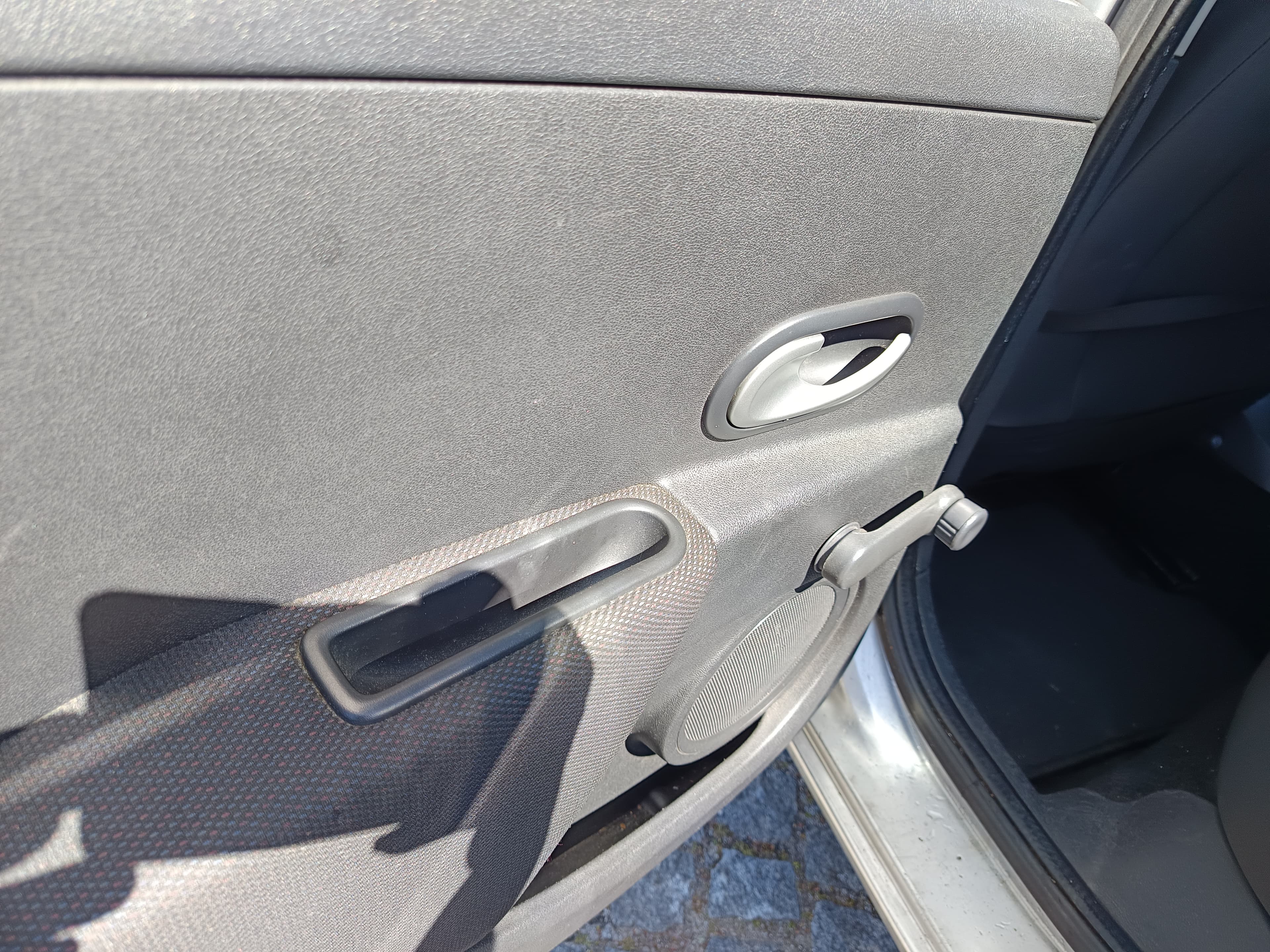 Renault Clio 1.5 dCi · Ano 2008 — imagem 30