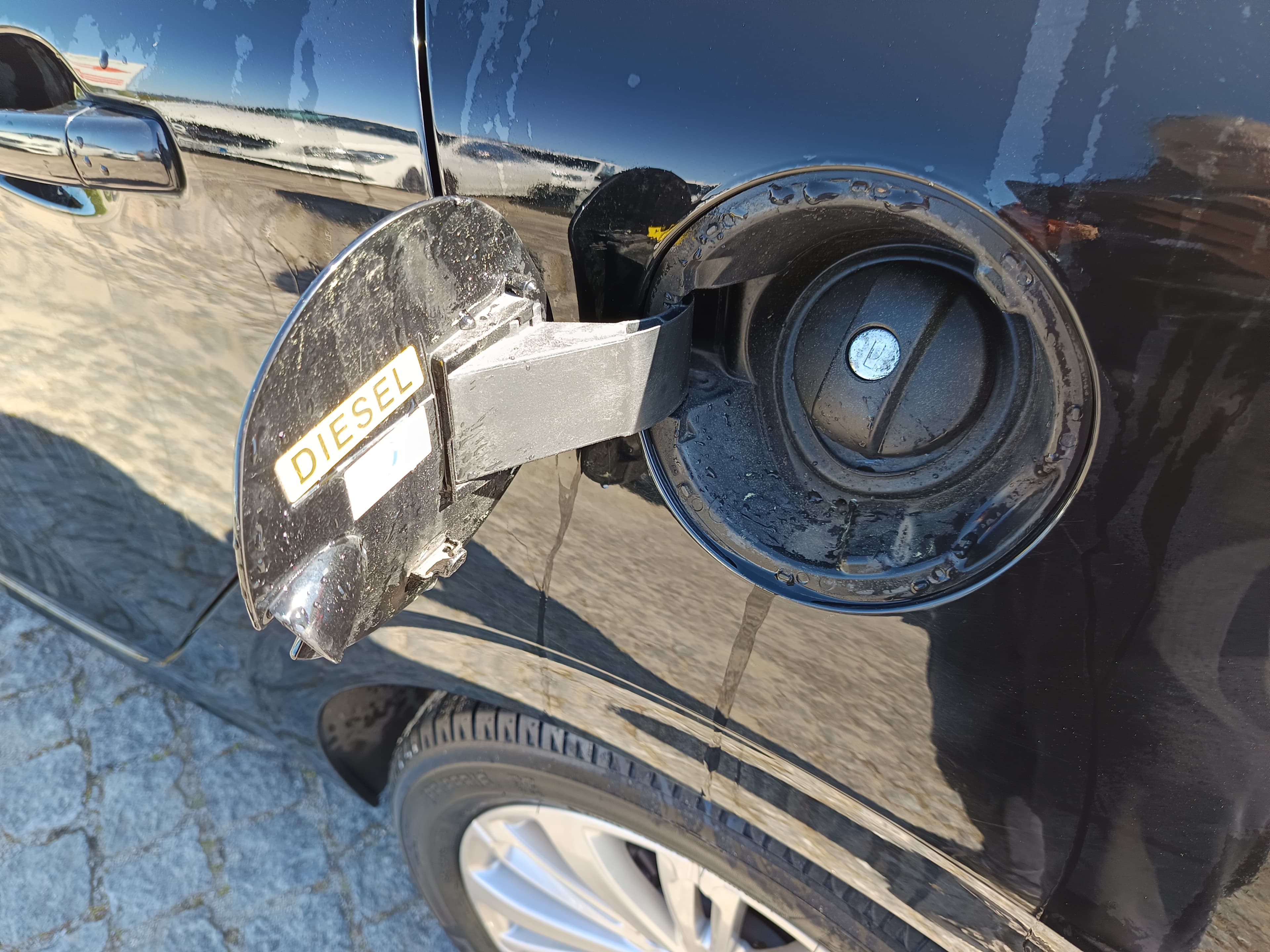 Peugeot 208 1.6 HDi · Ano 2018 — imagem 13