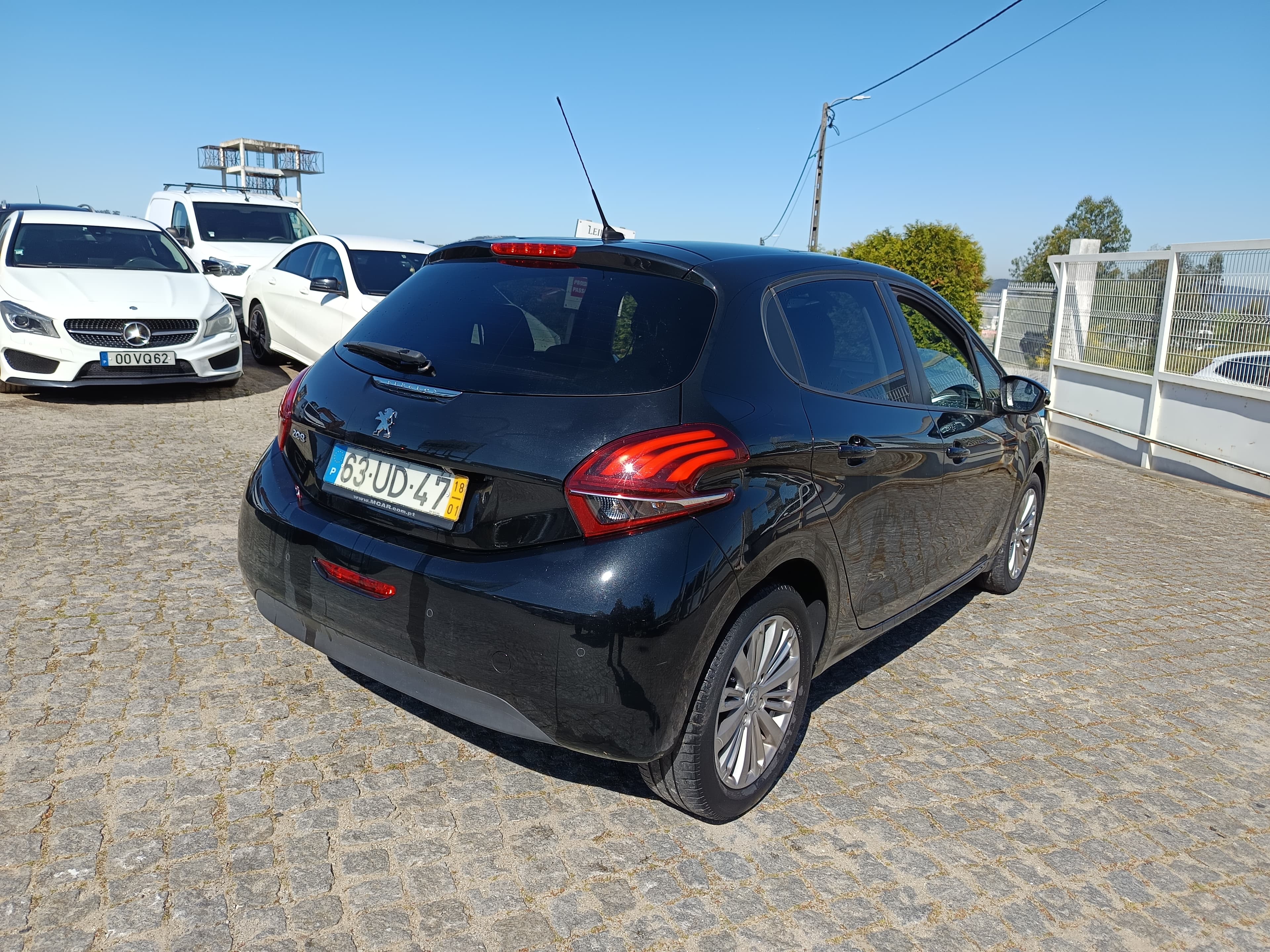 Peugeot 208 1.6 HDi · Ano 2018 — imagem 4
