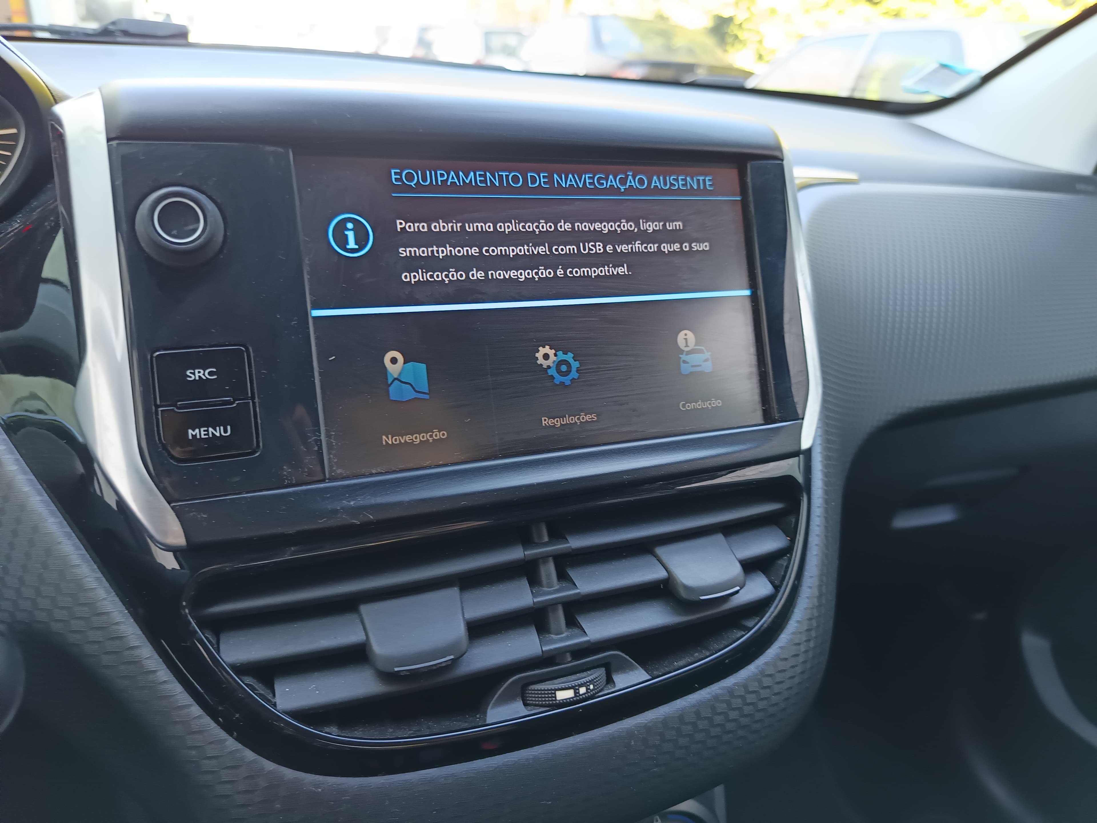 Peugeot 208 1.6 HDi · Ano 2018 — imagem 46