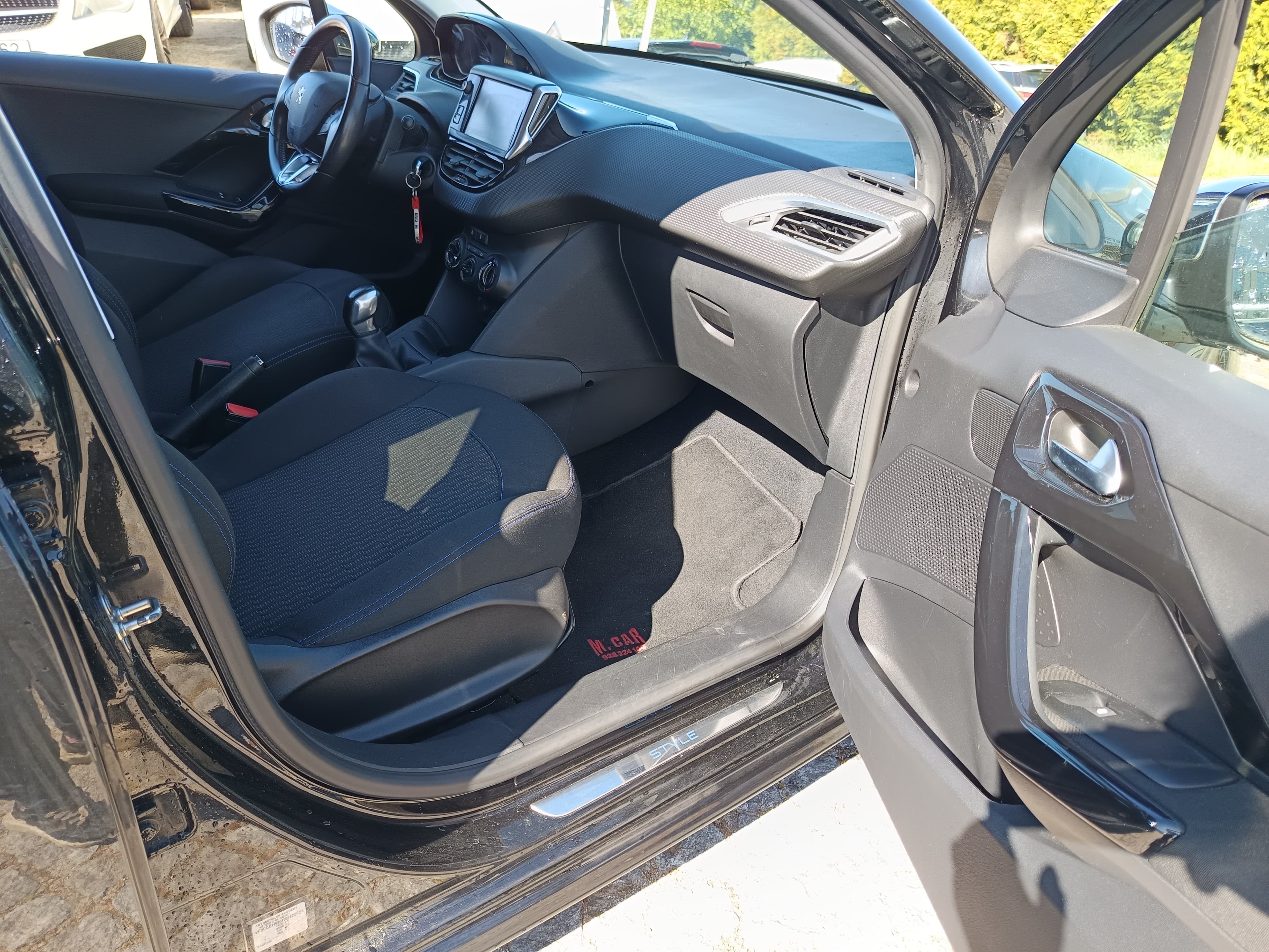 Peugeot 208 1.6 HDi · Ano 2018 — imagem 26