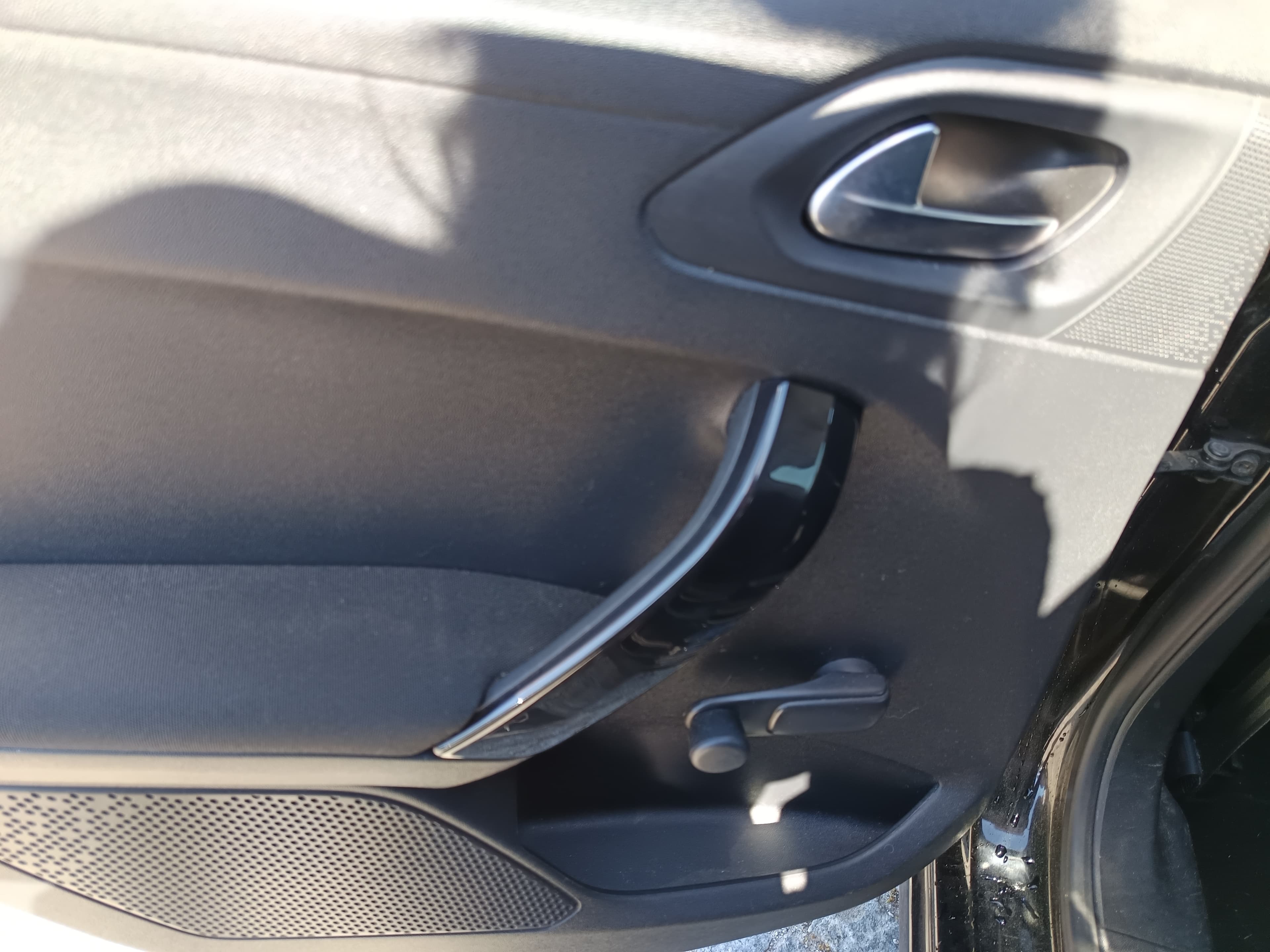 Peugeot 208 1.6 HDi · Ano 2018 — imagem 29