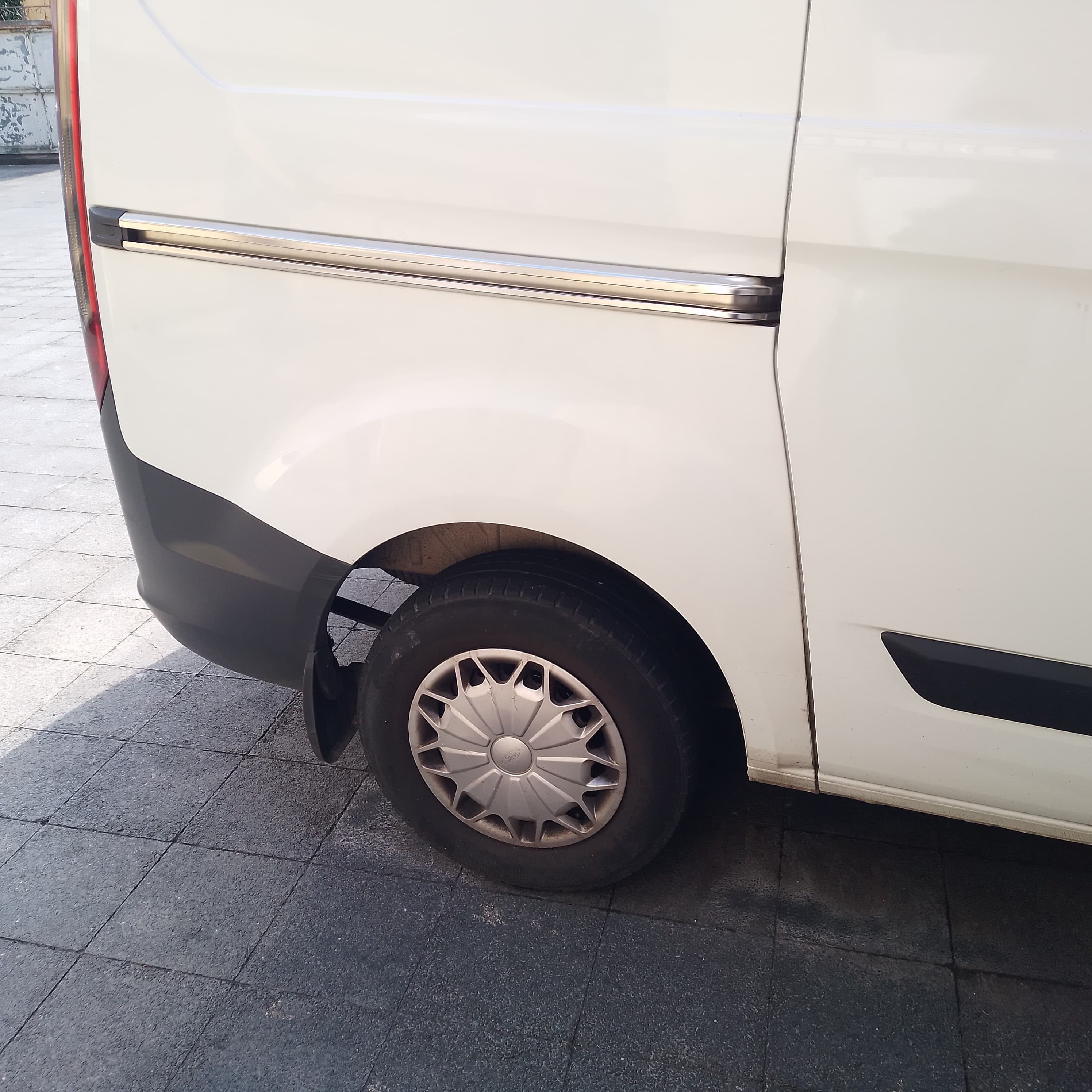 Ford Transit Custom · Ano 2013 — imagem 3