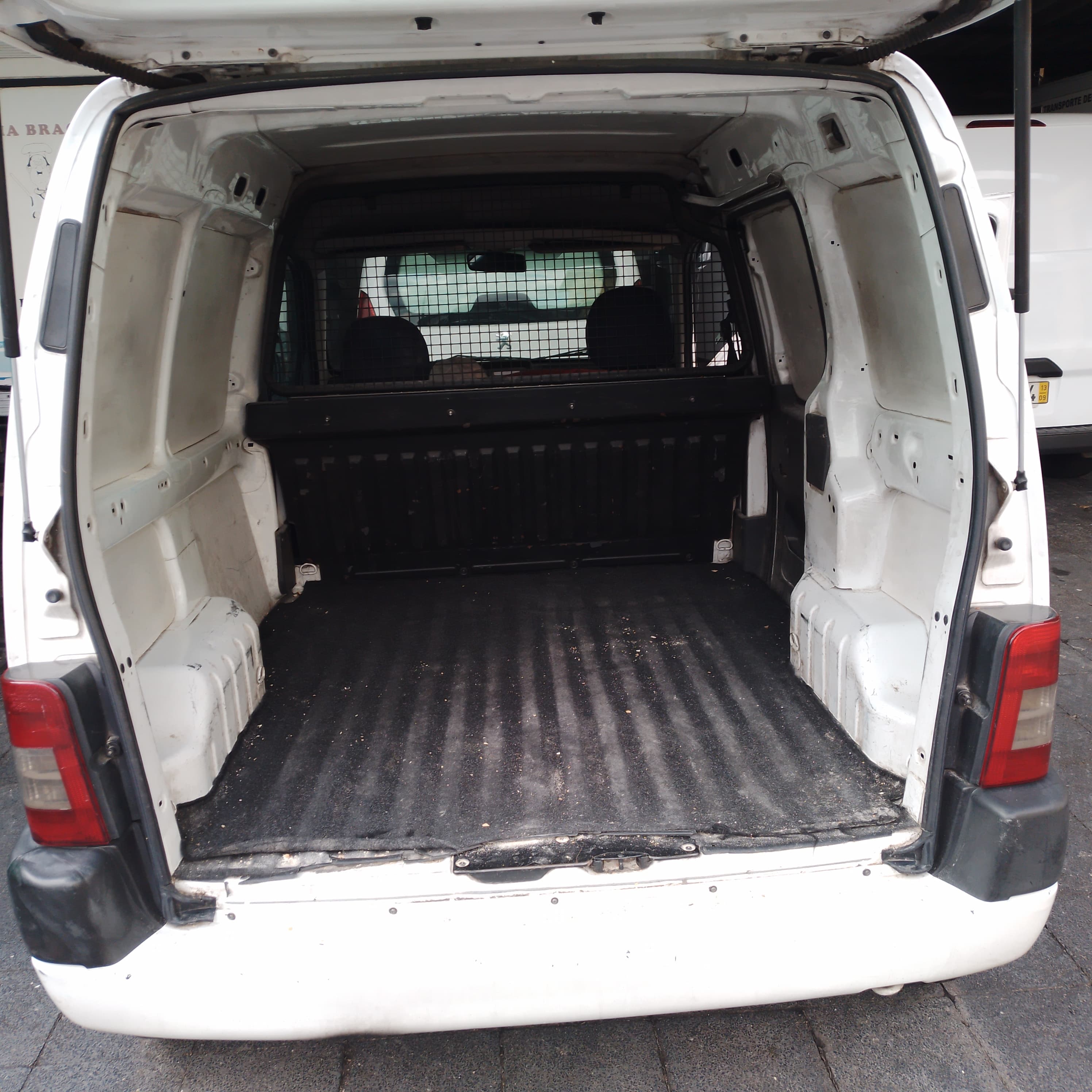 Peugeot Partner · Ano 2007 — imagen 3