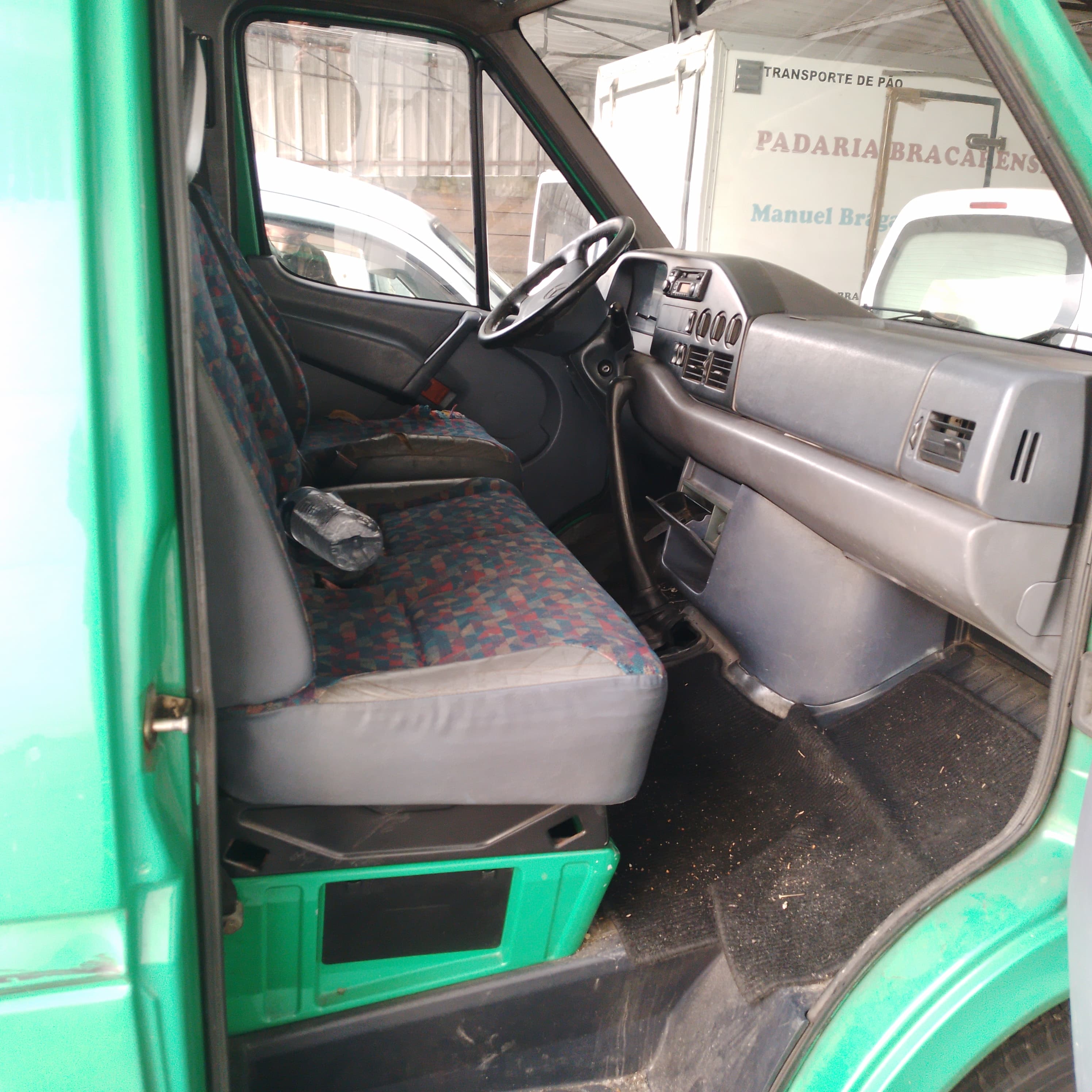 Mercedes-Benz 312D · Ano 1995 — image 7