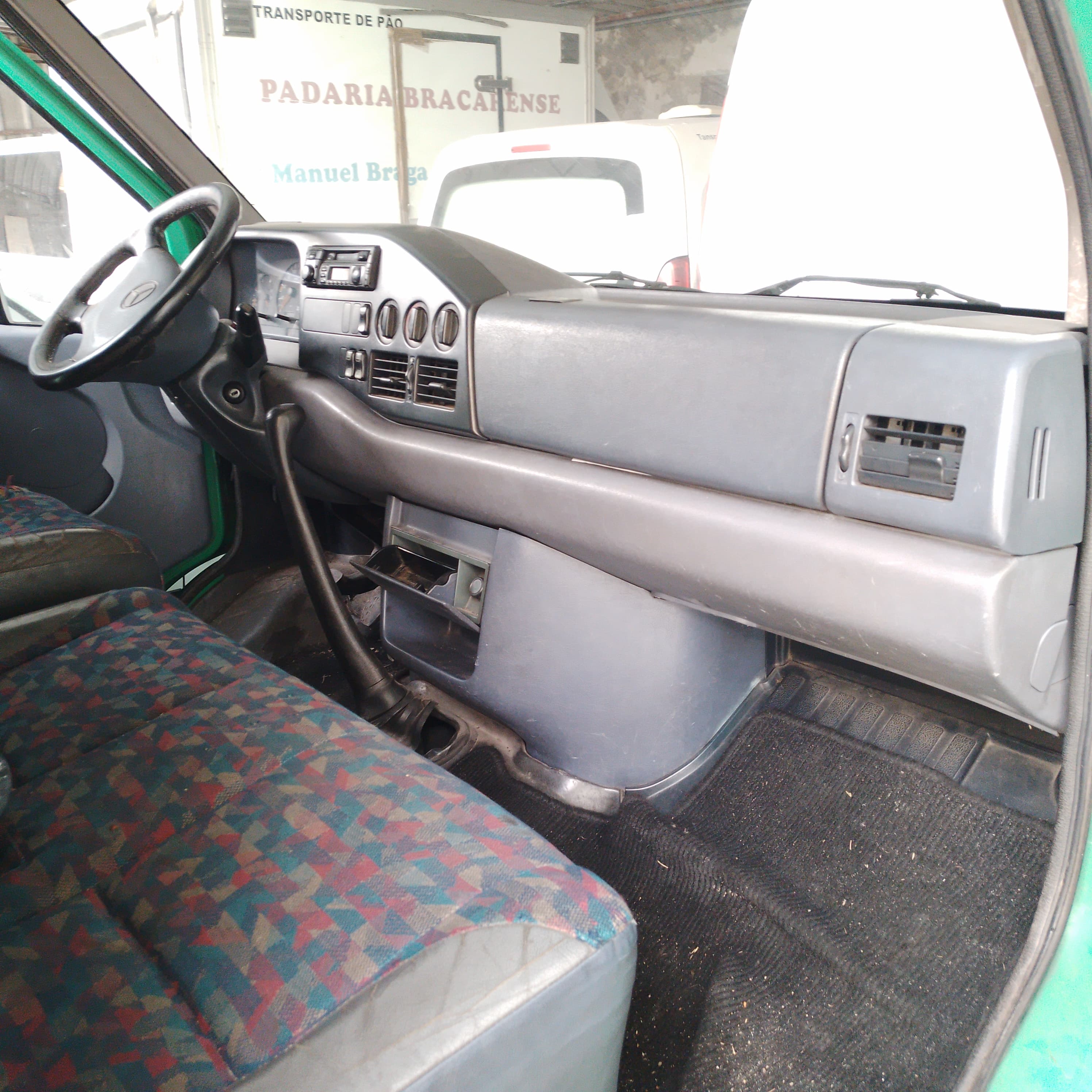 Mercedes-Benz 312D · Ano 1995 — image 8