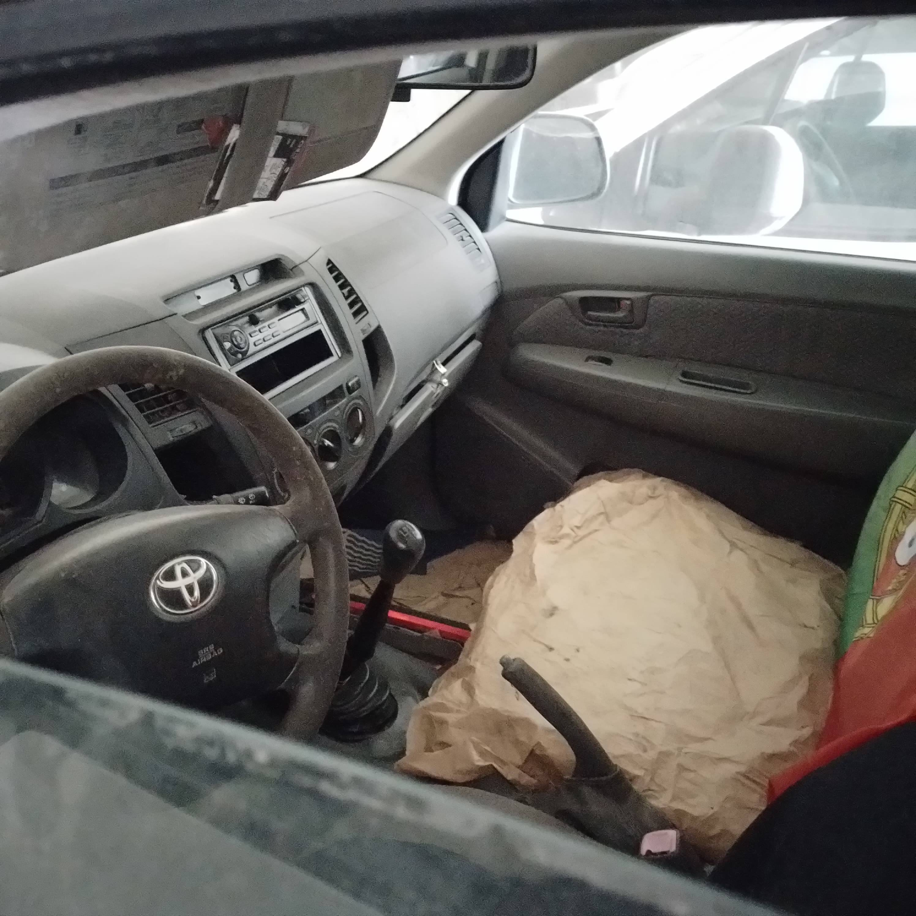 Toyota Hilux · Ano 2006 — imagem 4