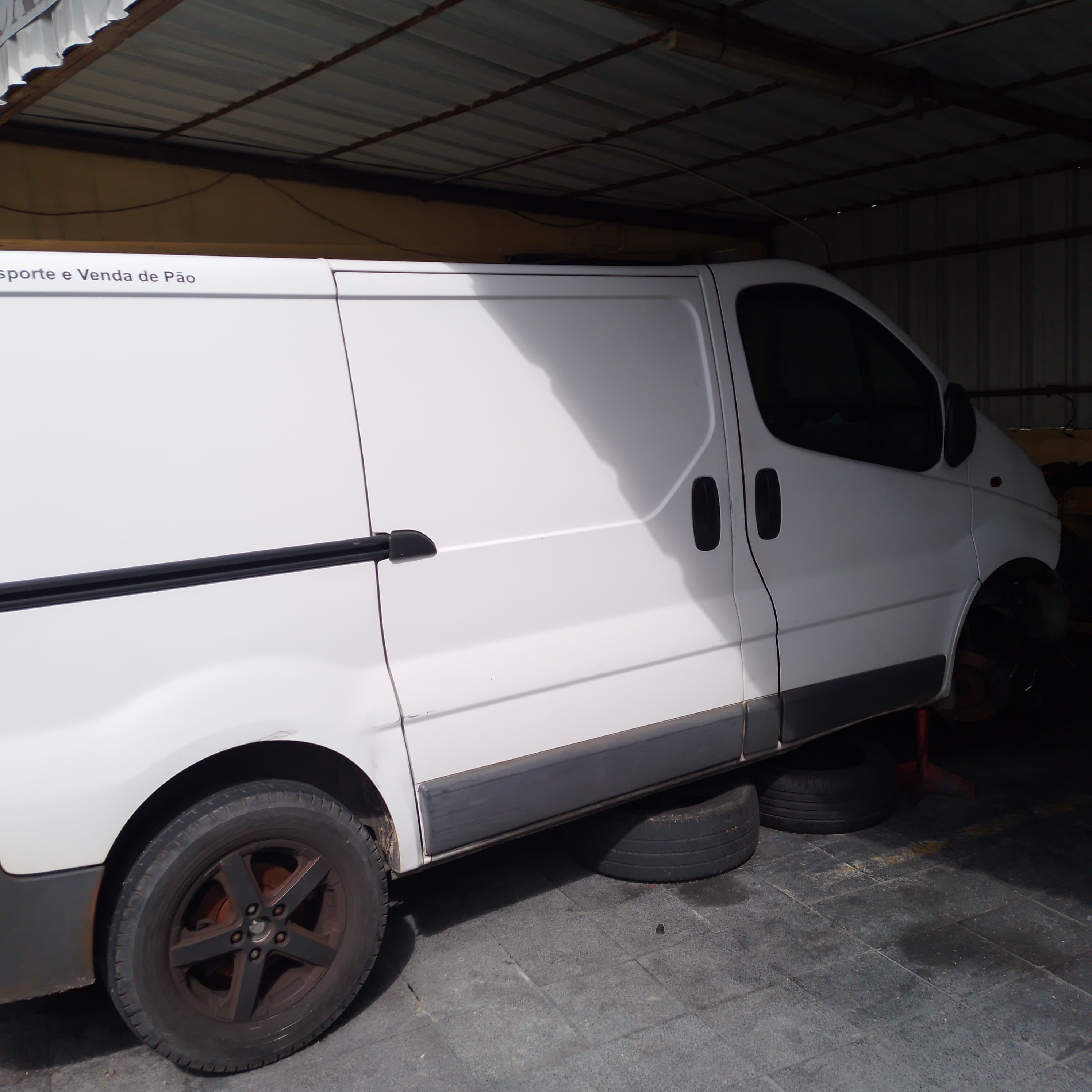 Opel Vivaro · Ano 2005 — imagem 2