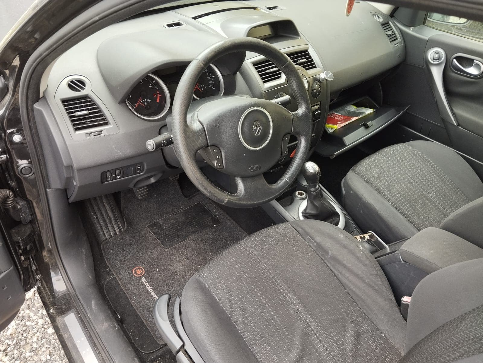 Renault Mégane · Année 2006 — image 9