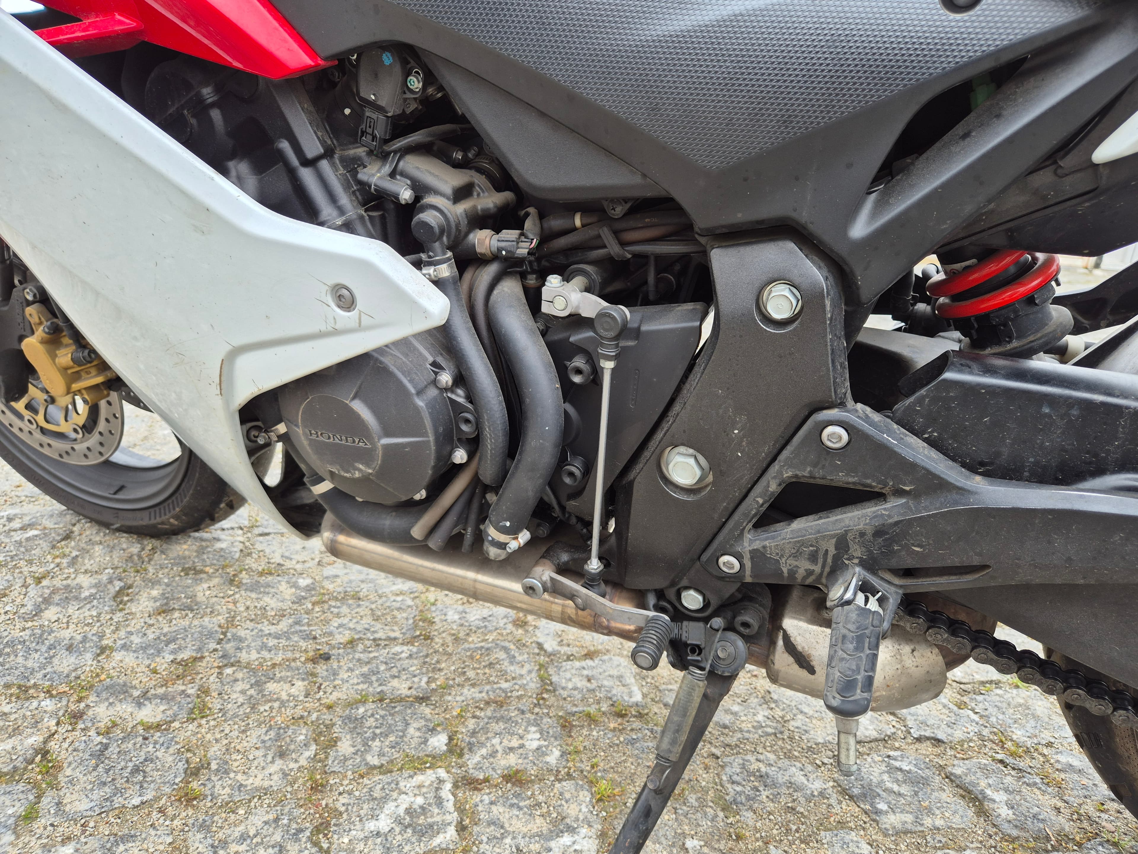 Honda CBR 600F 2011 · Ano 2012 — imagem 16