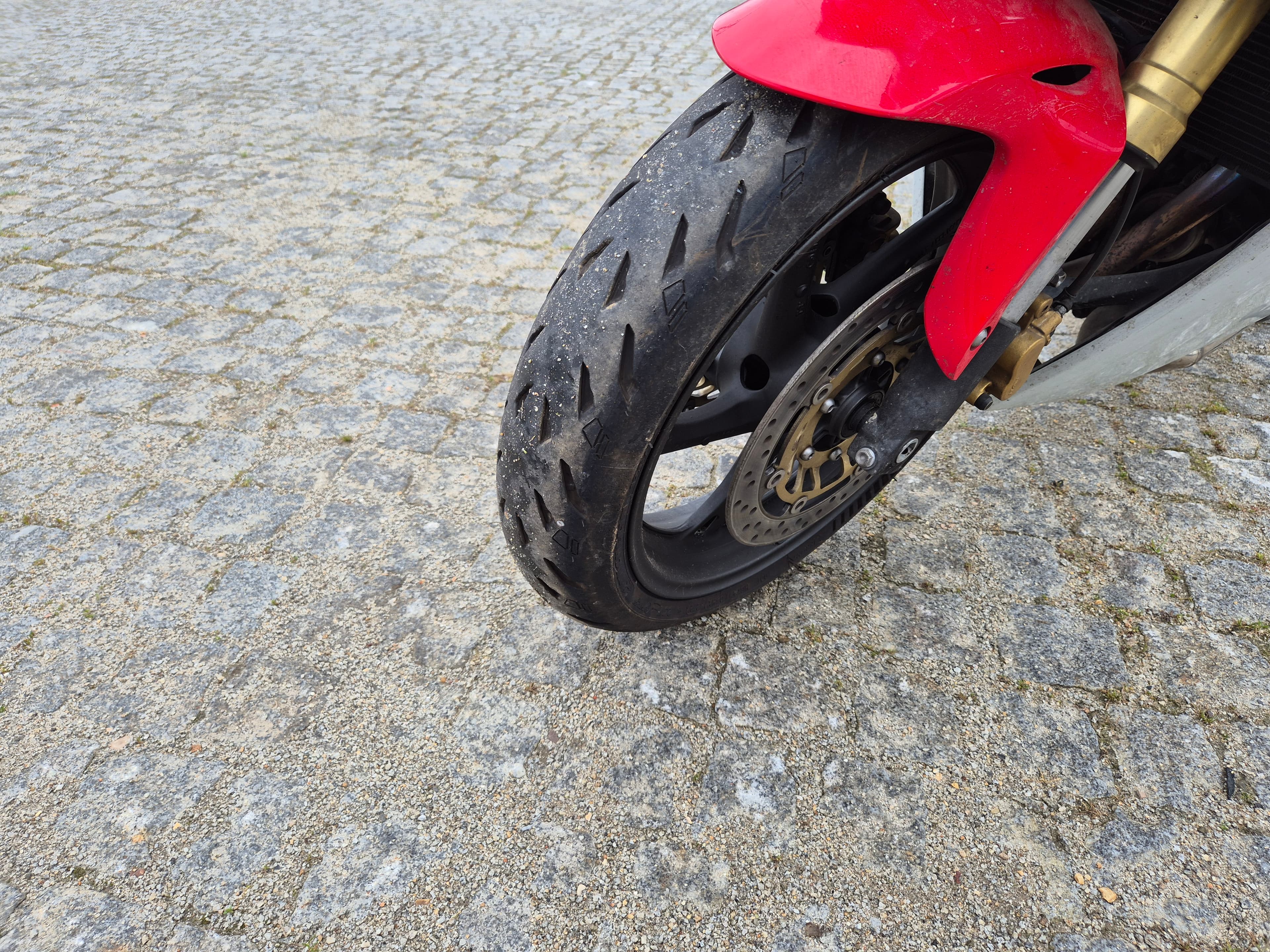 Honda CBR 600F 2011 · Ano 2012 — imagem 8