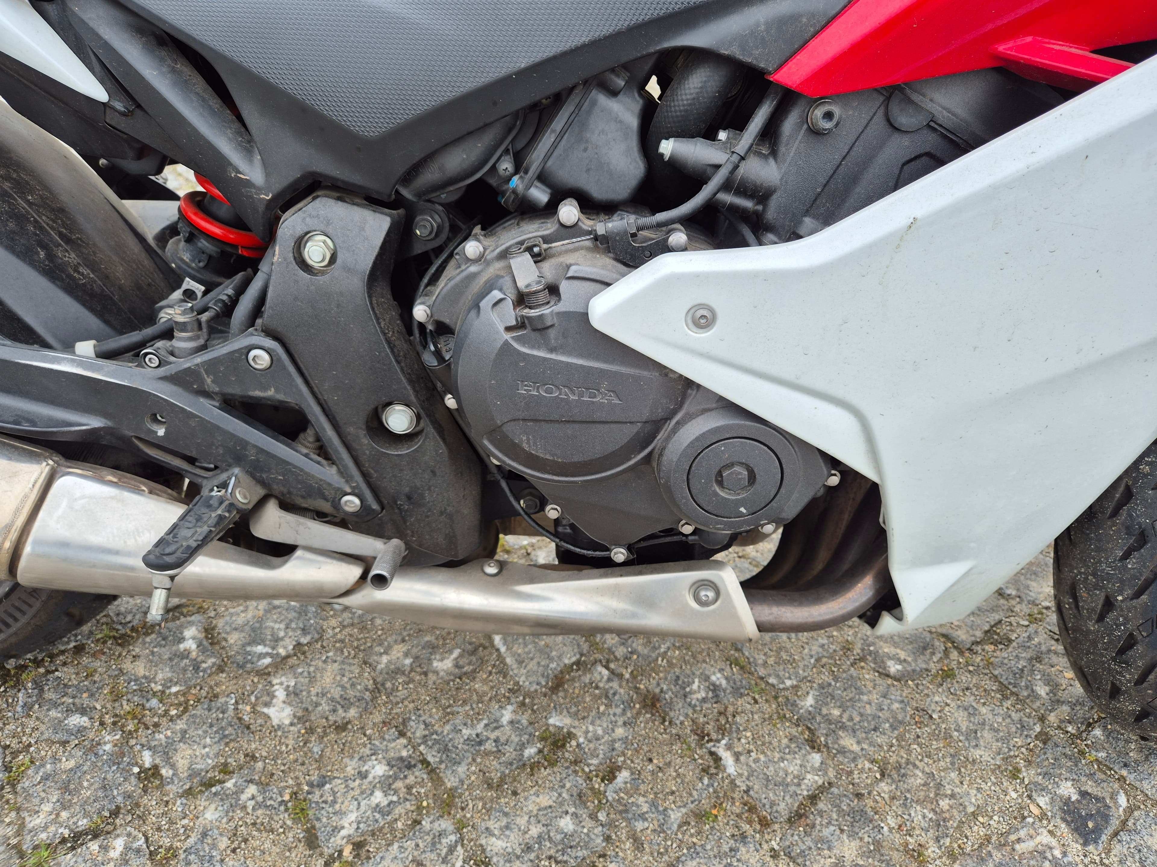 Honda CBR 600F 2011 · Ano 2012 — imagem 17