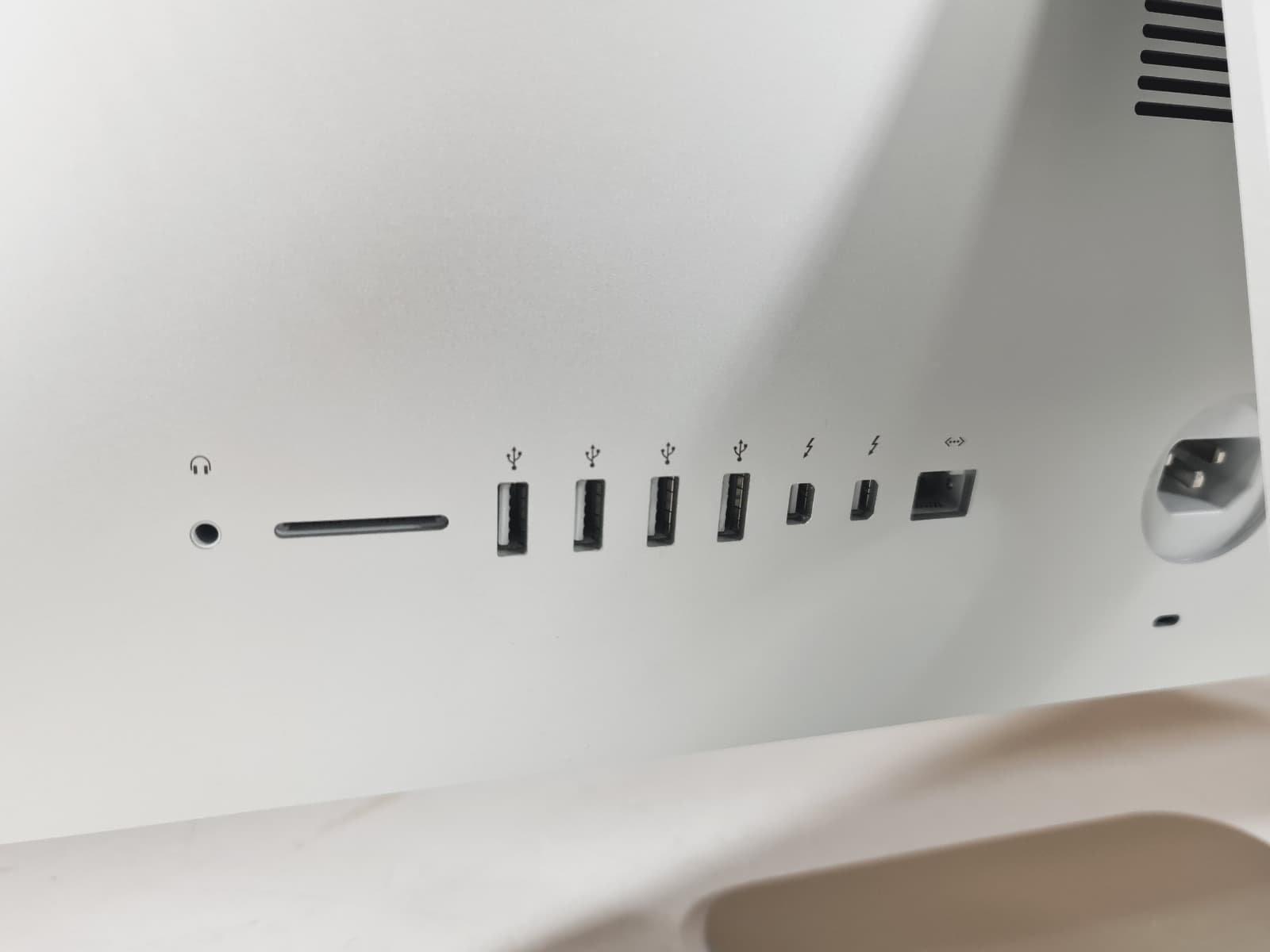 Ordinateur Apple iMac A1418 — image 3