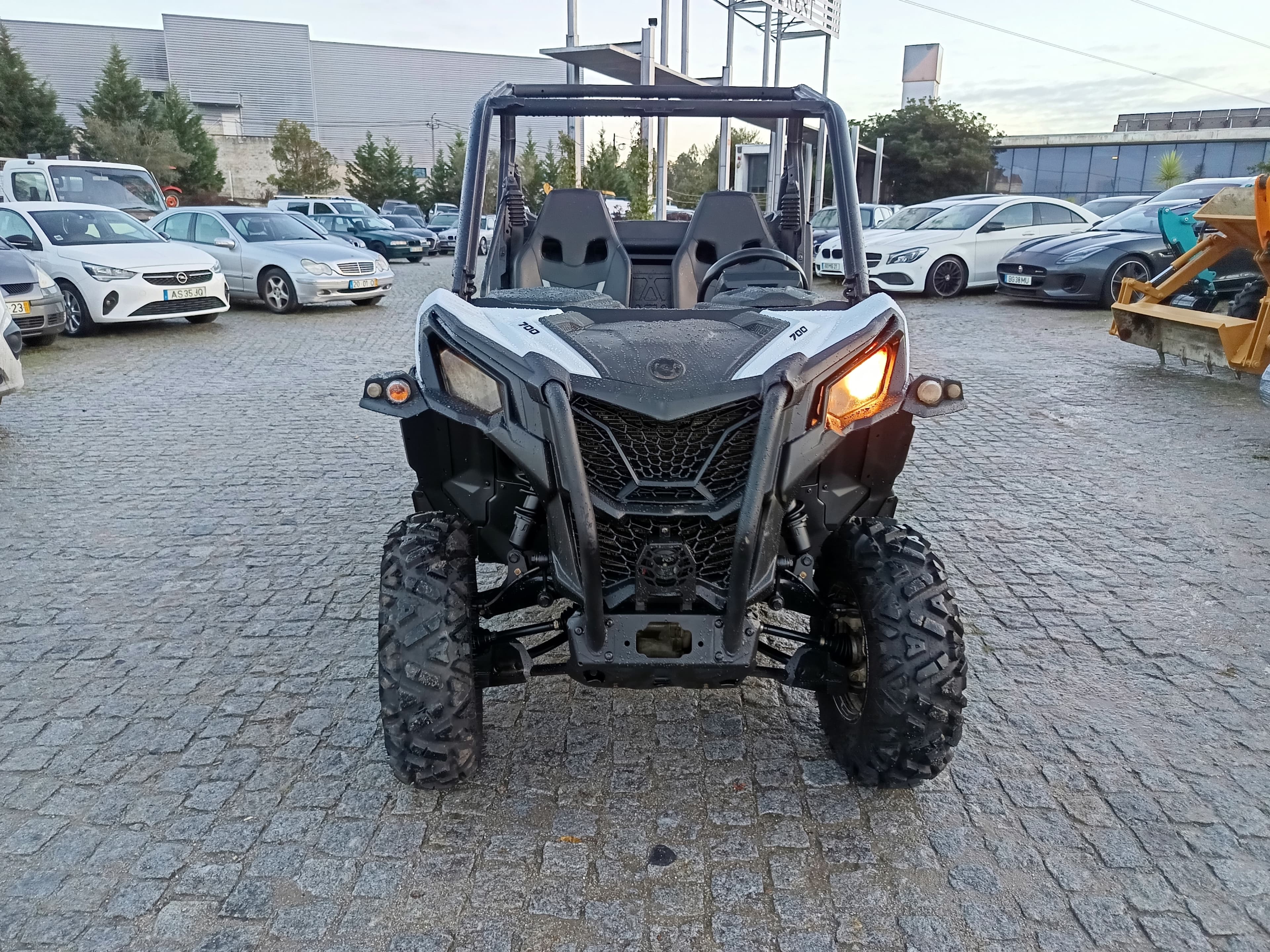 Buggy Can-Am Maverick Trail · Ano 2022 — imagem 2