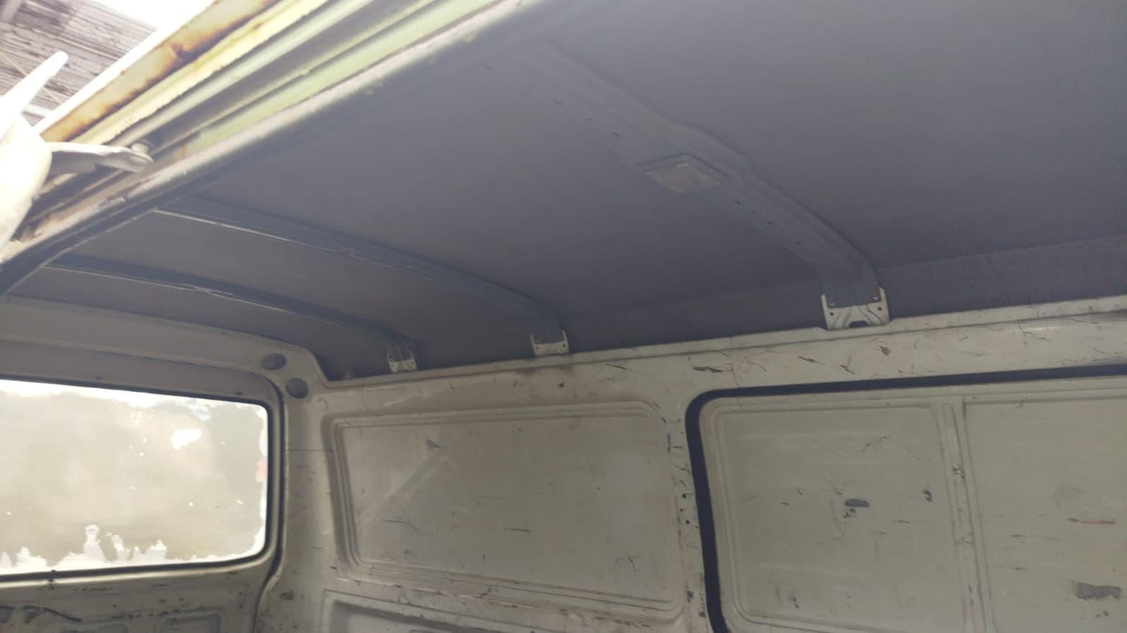 Mini bus Mitsubishi L200 — imagem 5