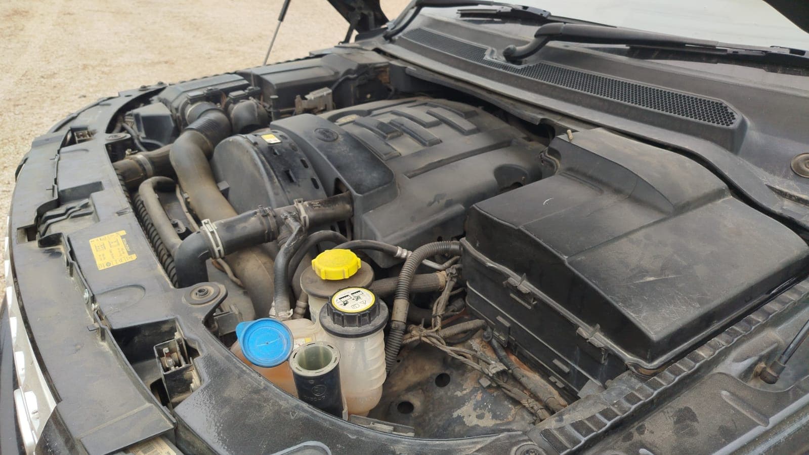 Land Rover Discovery — image 2