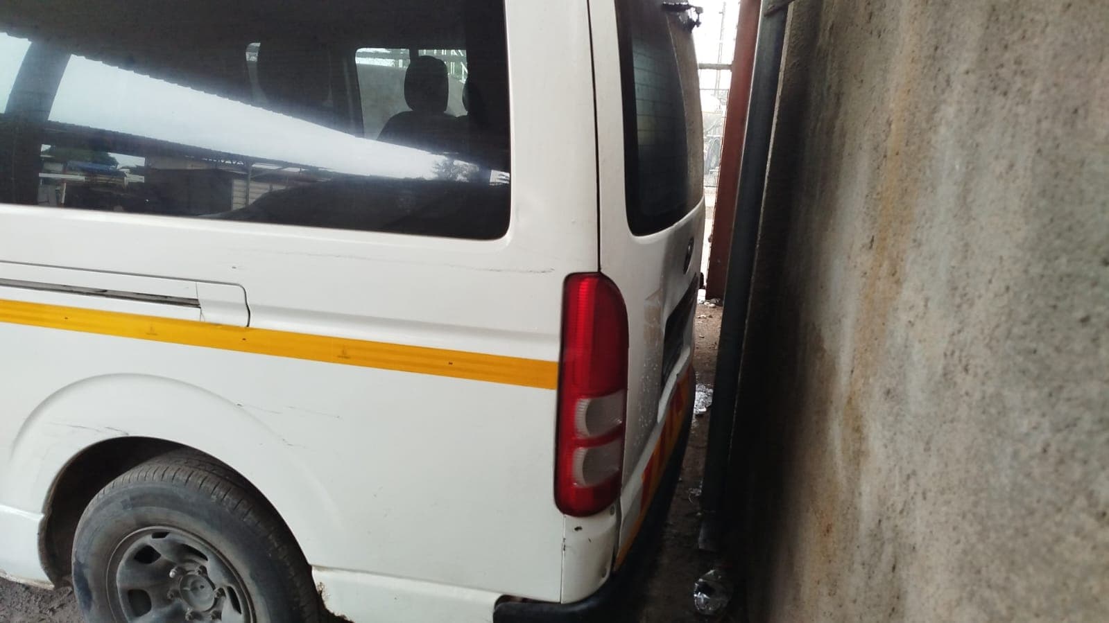 toyota Hiace — image 16