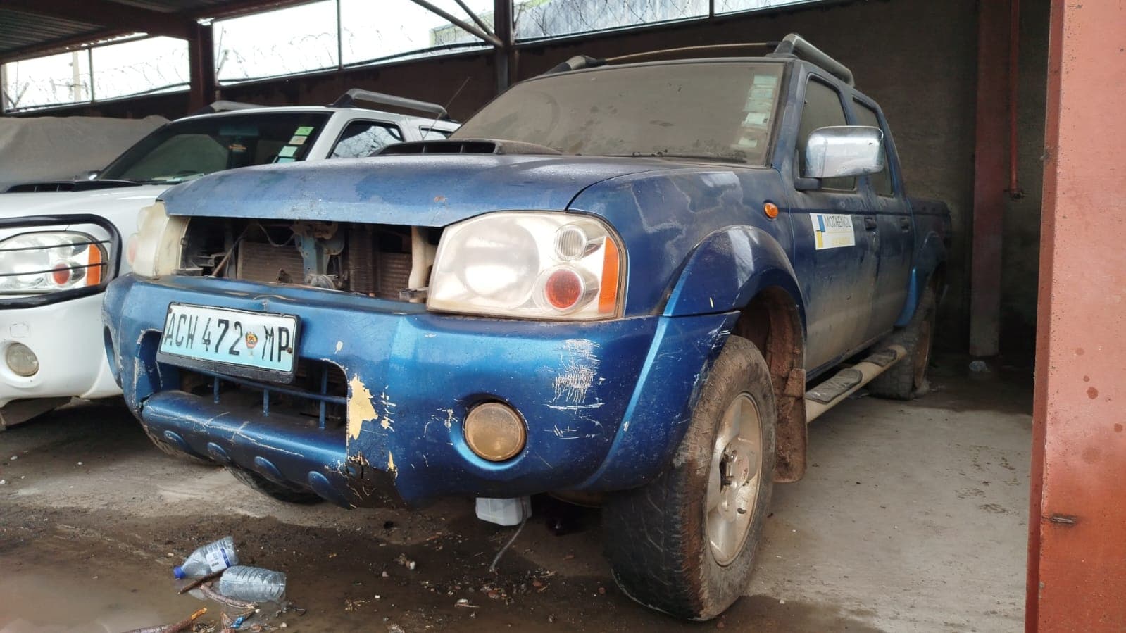 Nissan Hardbody — image 14
