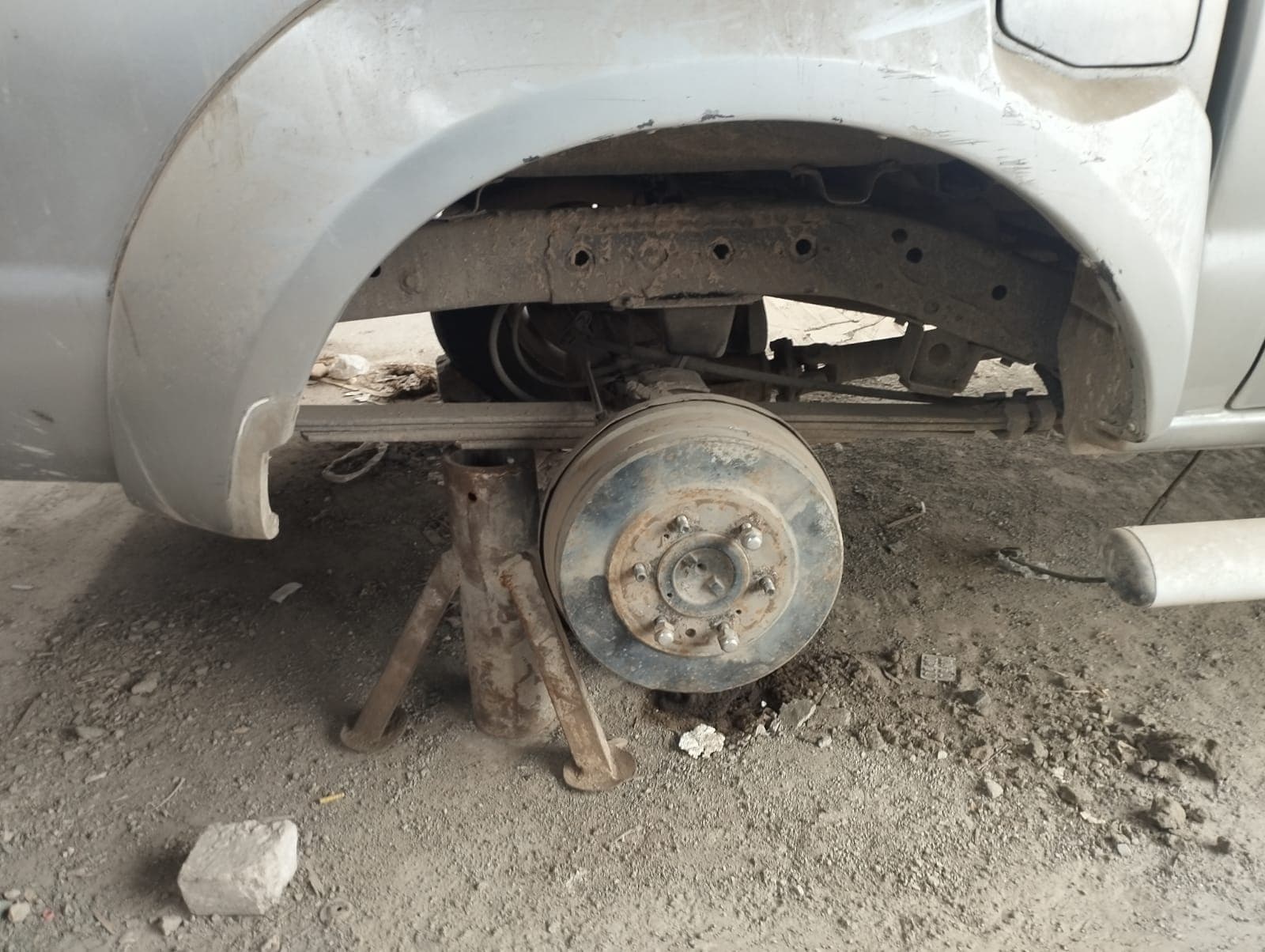 Nissan Hardbody — imagem 7