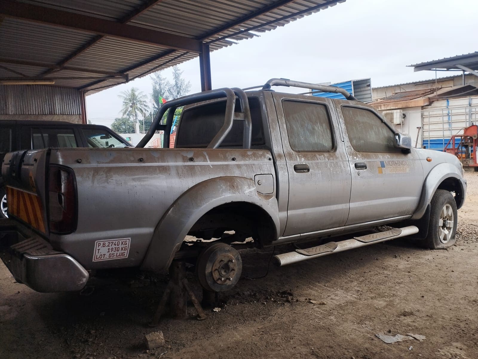 Nissan Hardbody — imagem 8
