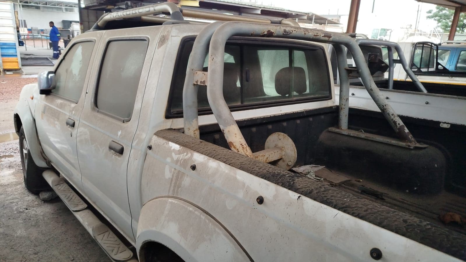 Nissan Hardbody — image 17