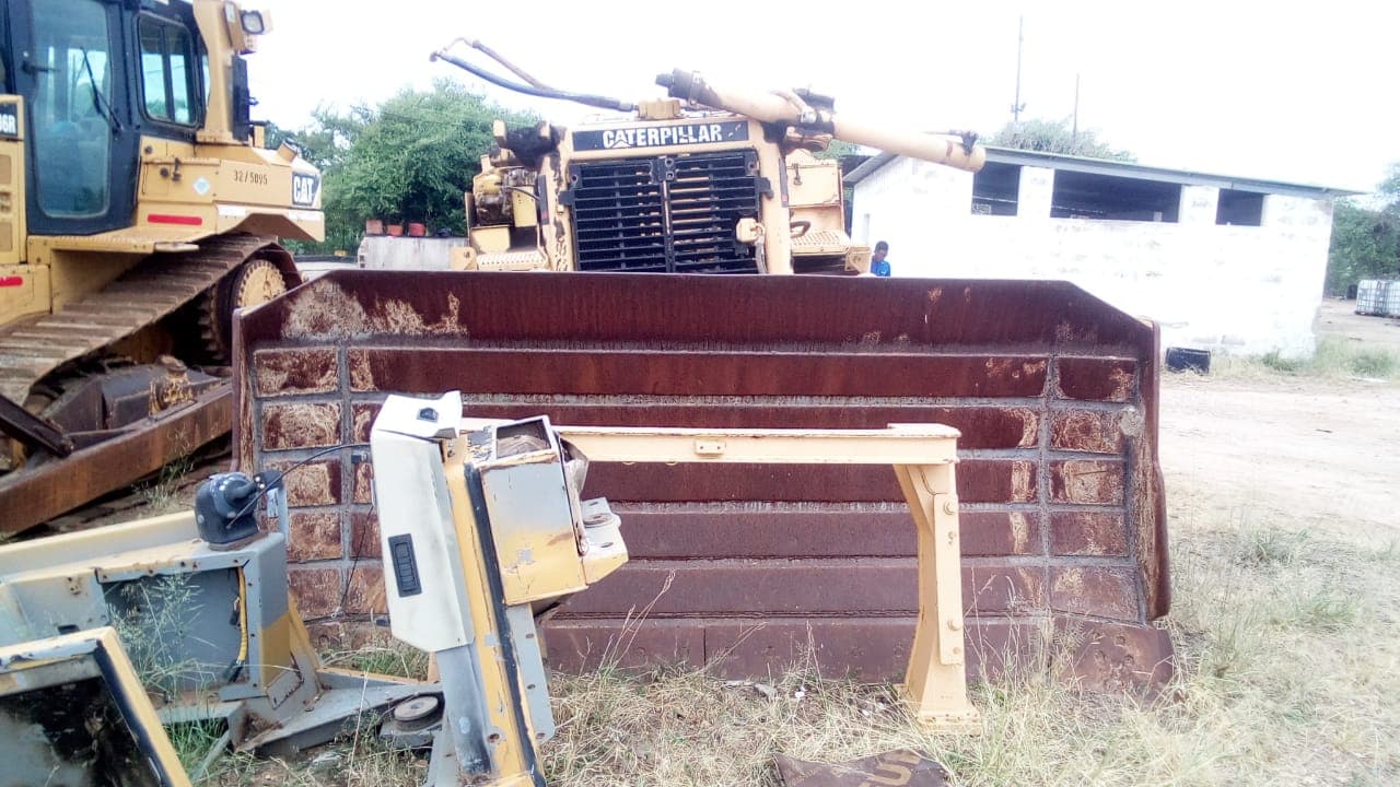 Tractor de rastos Caterpillar D6R — image 3