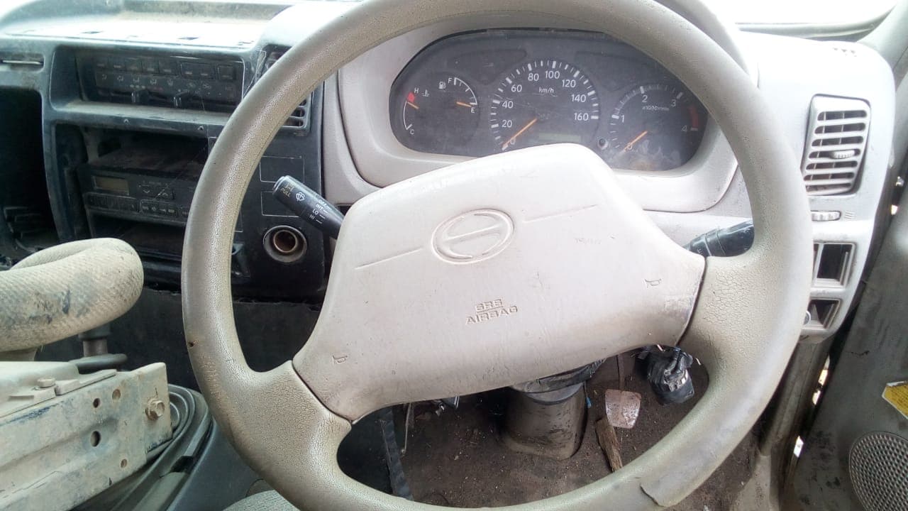Hino Dutro — imagem 6