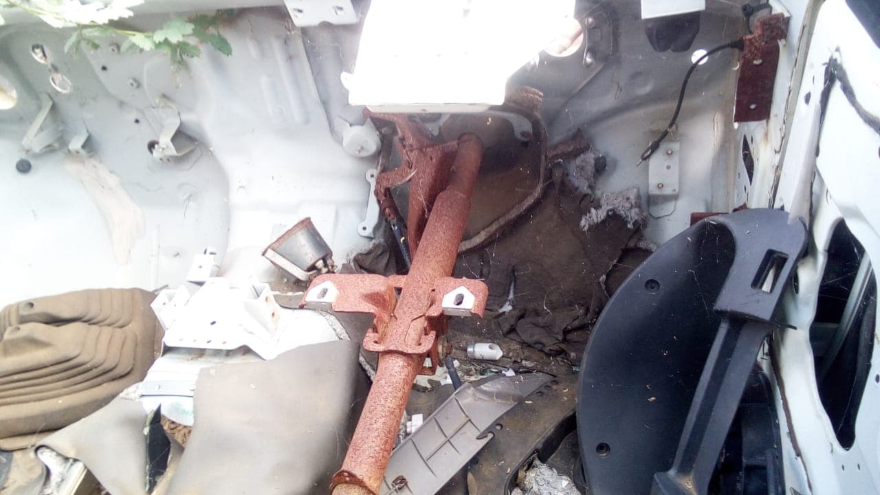 Nissan Hardbody NP 300 — image 4