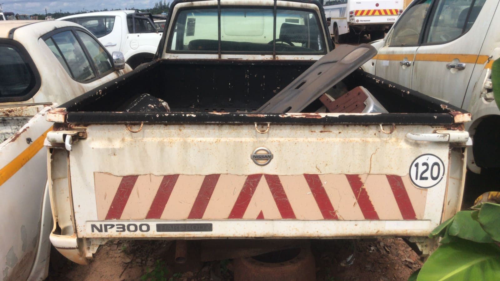 Nissan Hardbody — imagem 5