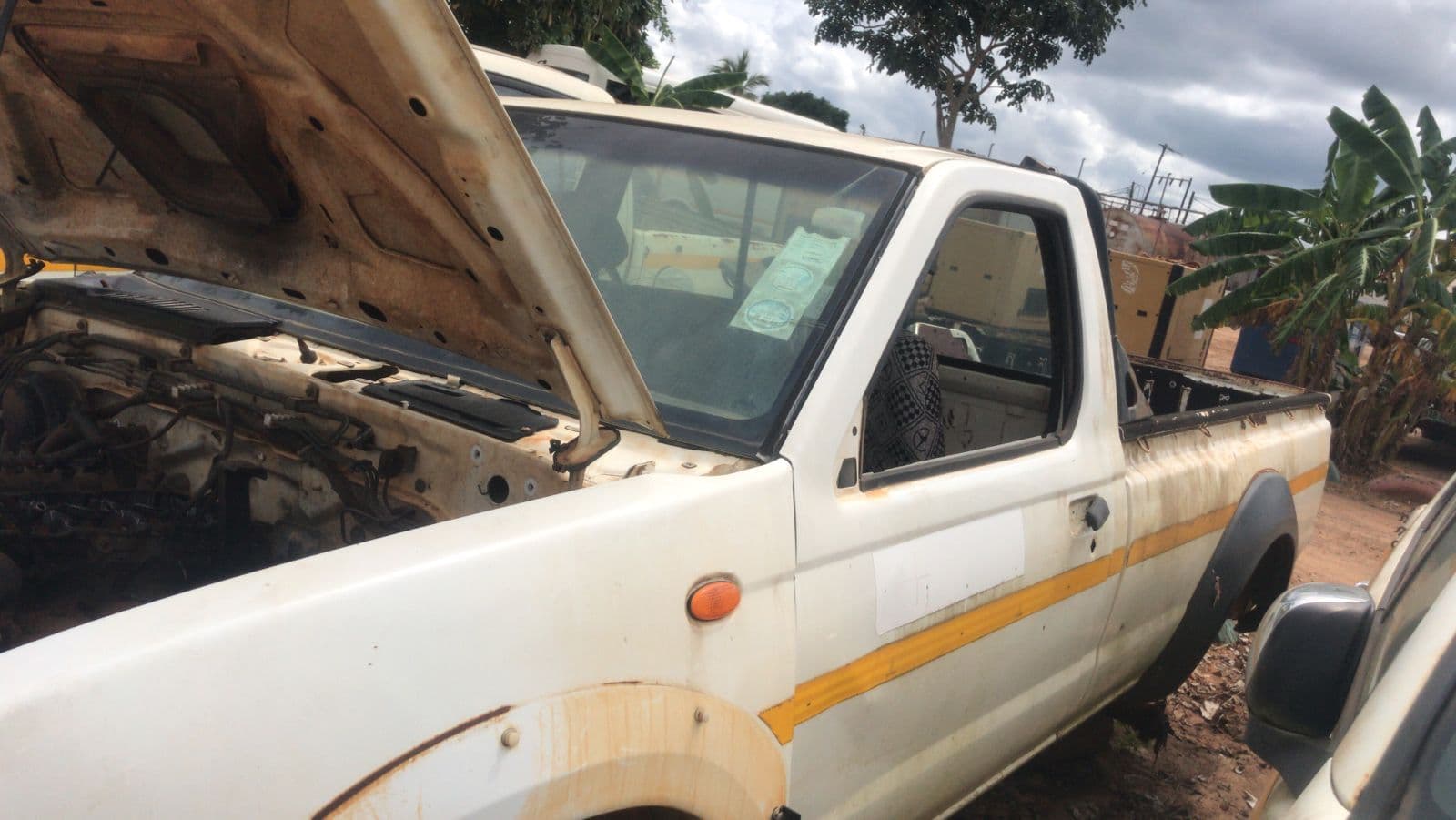 Nissan Hardbody — imagem 3