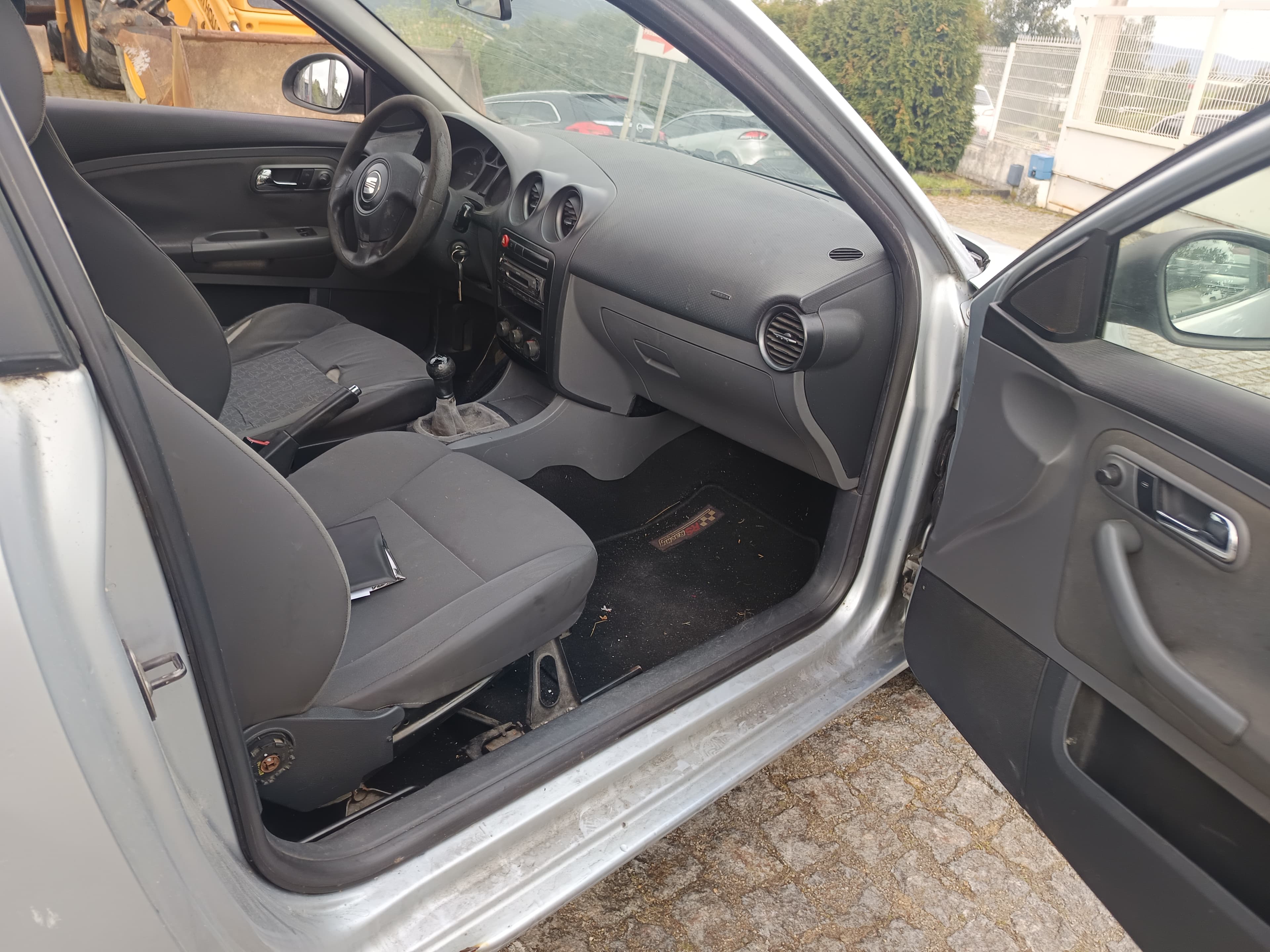 Seat Ibiza · Ano 2006 — imagem 23