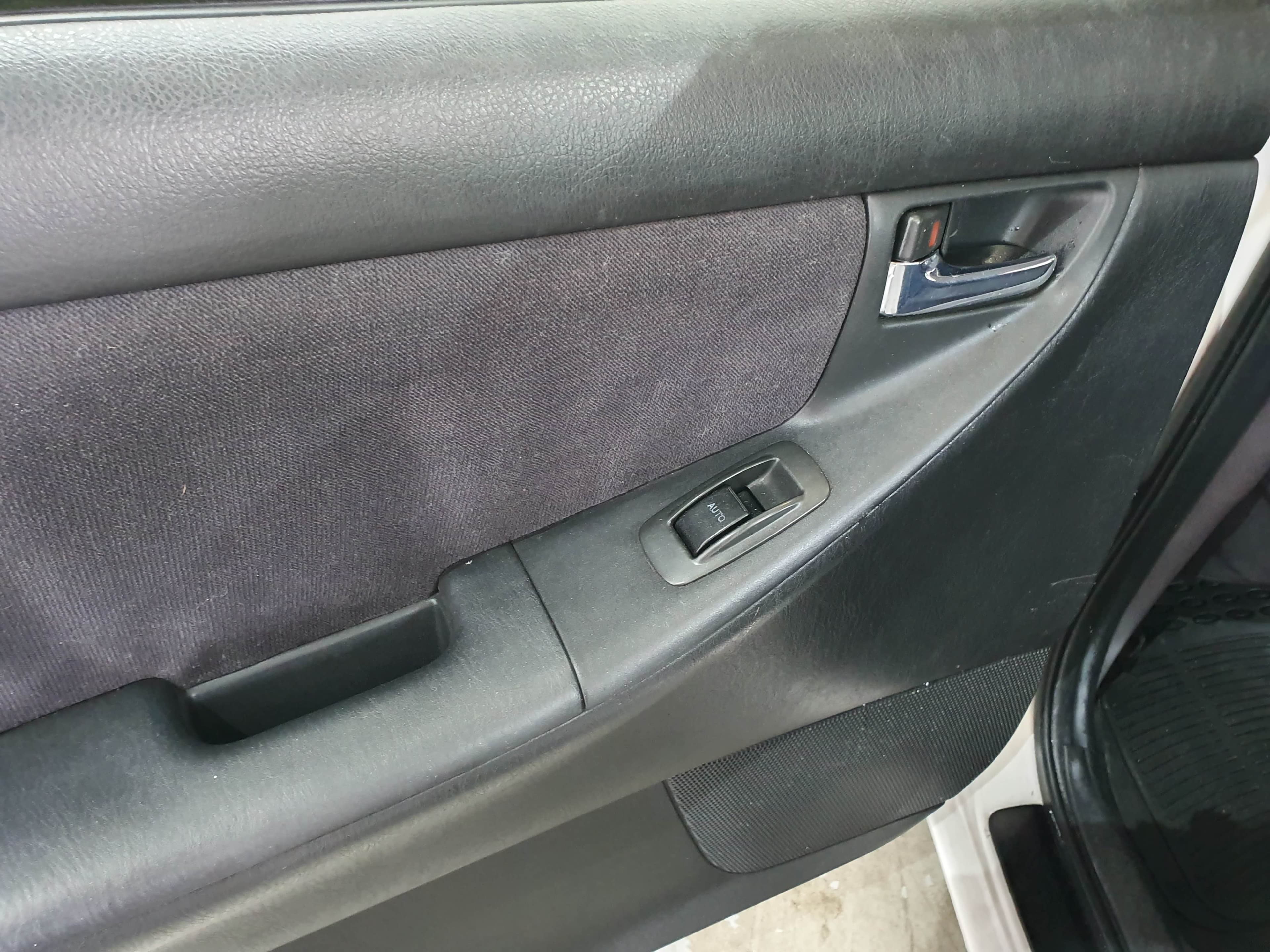 Toyota Corolla VVT-i · Ano 2002 — image 32