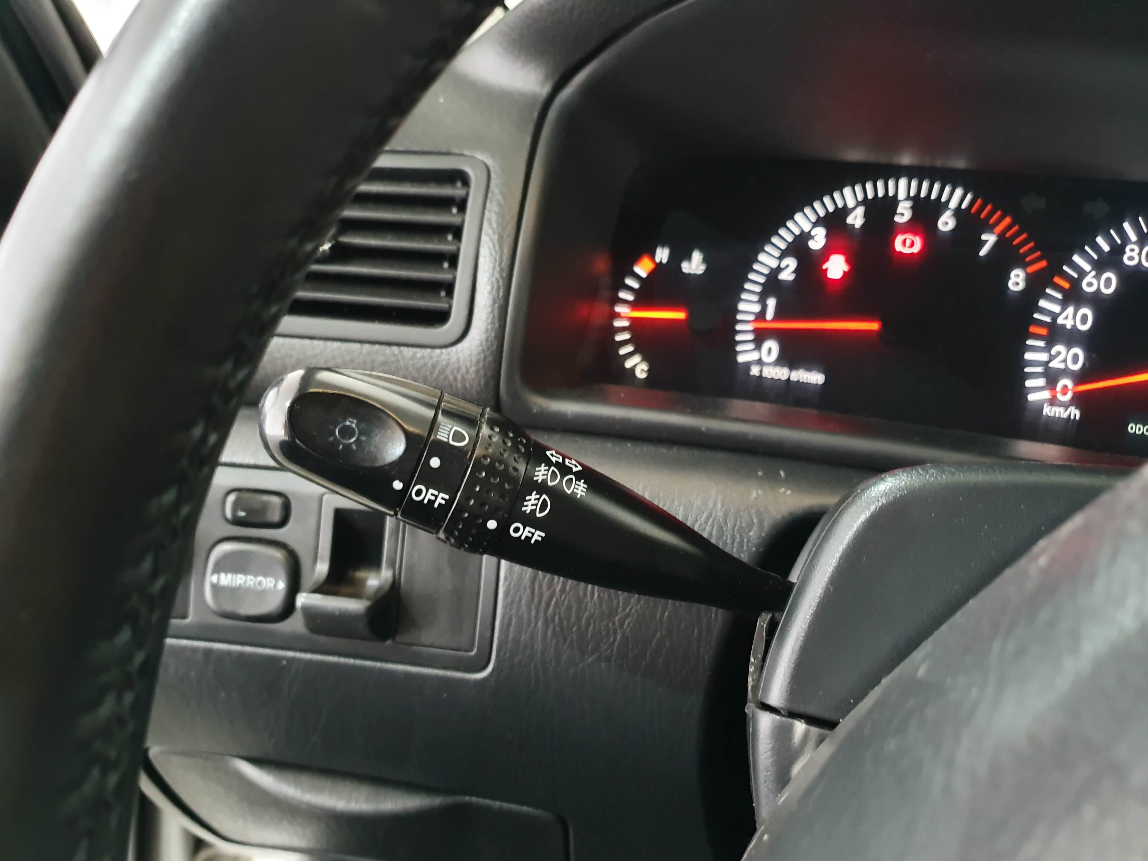 Toyota Corolla VVT-i · Ano 2002 — image 46