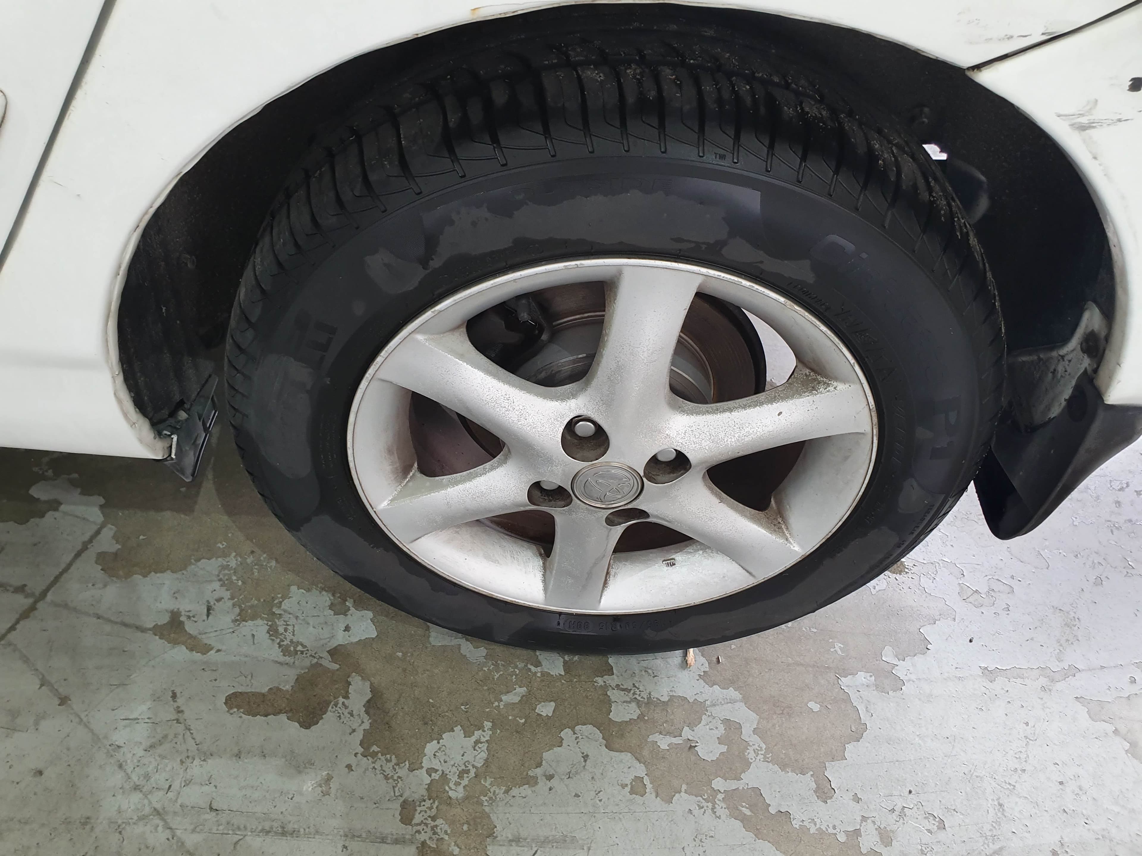 Toyota Corolla VVT-i · Ano 2002 — image 7