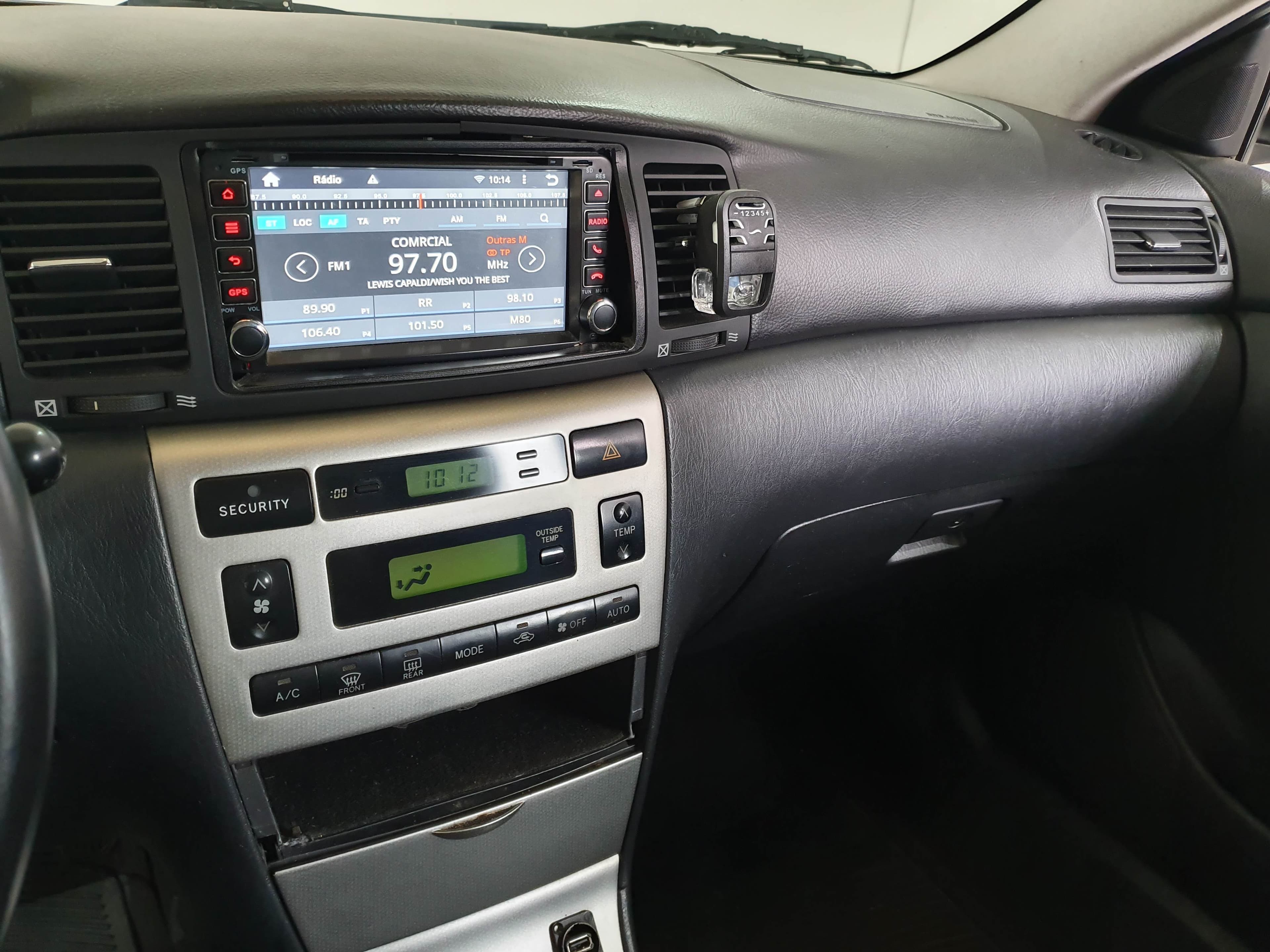 Toyota Corolla VVT-i · Ano 2002 — image 39