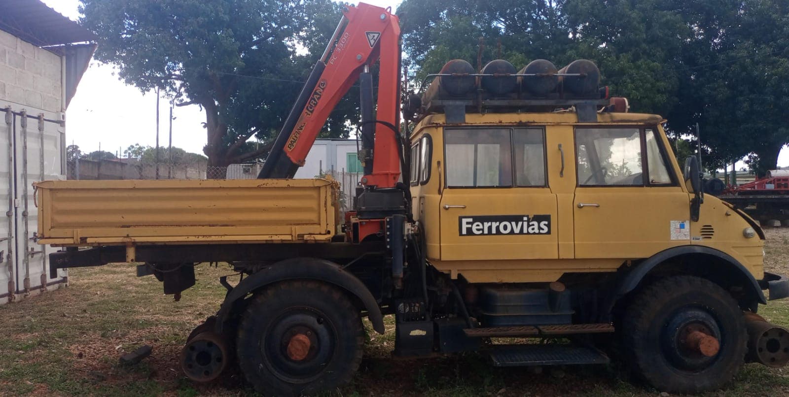 Camião Mercedes Benz Unimog — image 3