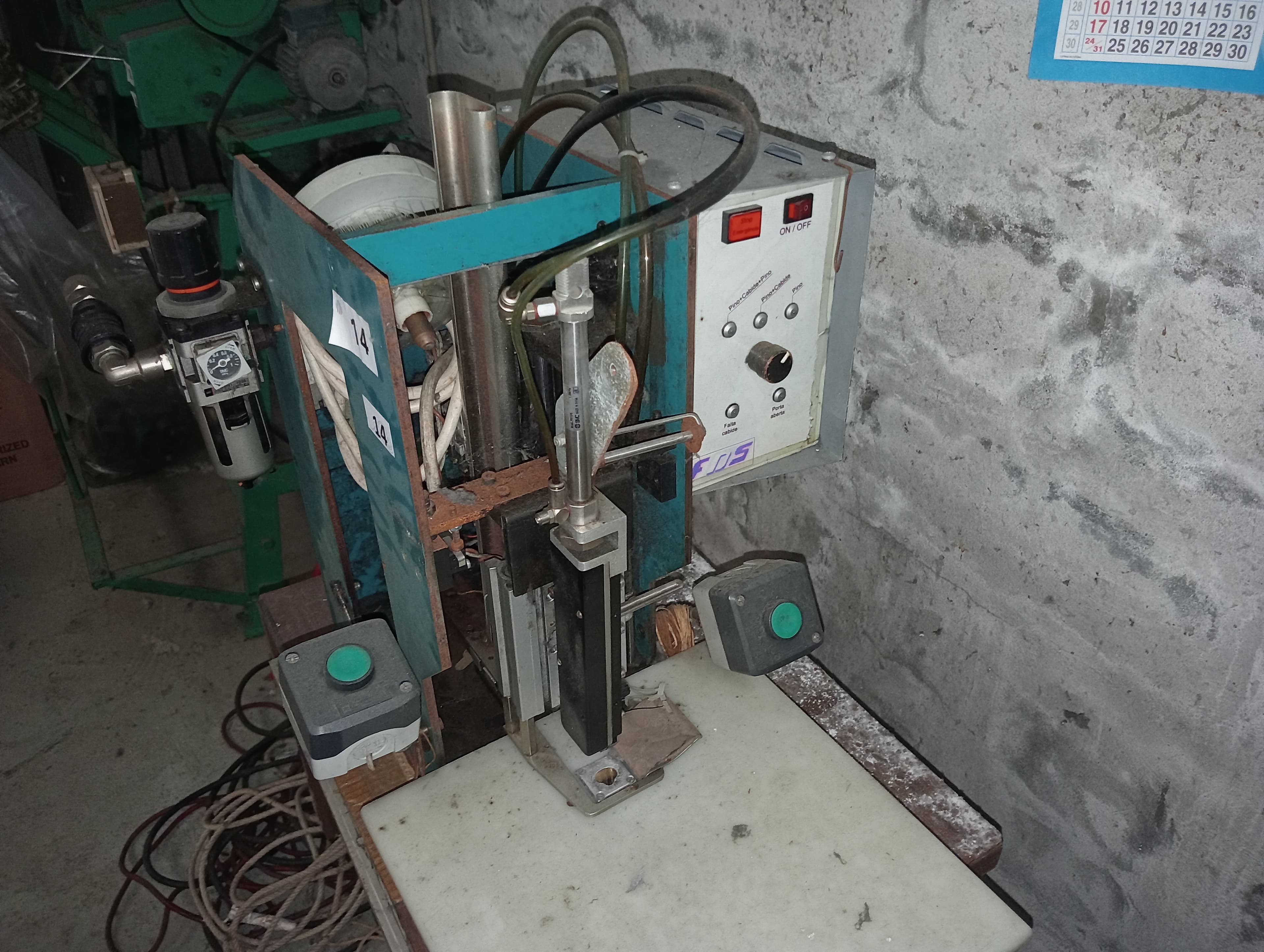 Máquina de Pregar Pinos — image 3