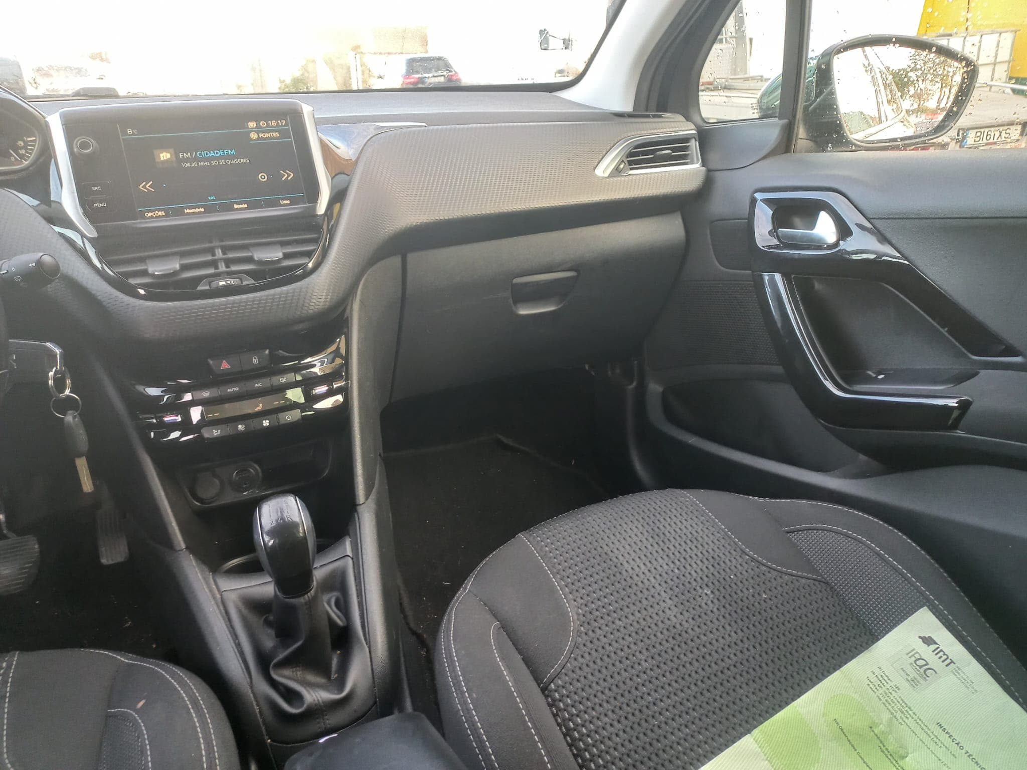 Peugeot 208 · Ano 2017 — imagem 19