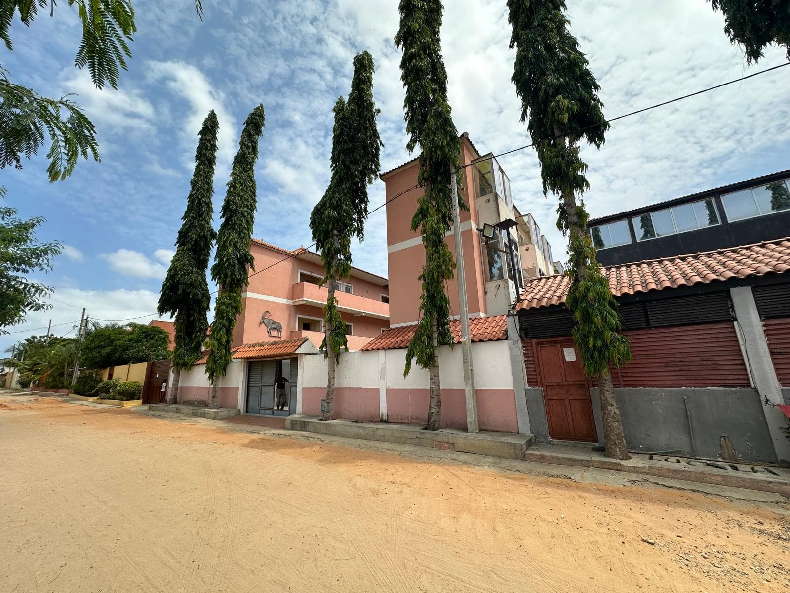Hospedaria em Construção – Oportunidade de Investimento em Benfica, Zona Verde I — imagem 2